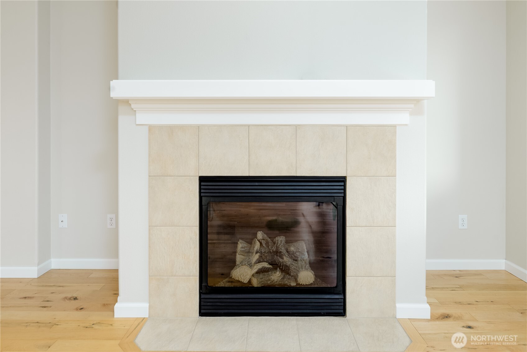 10 E Lobelia Drive Property Photo 13