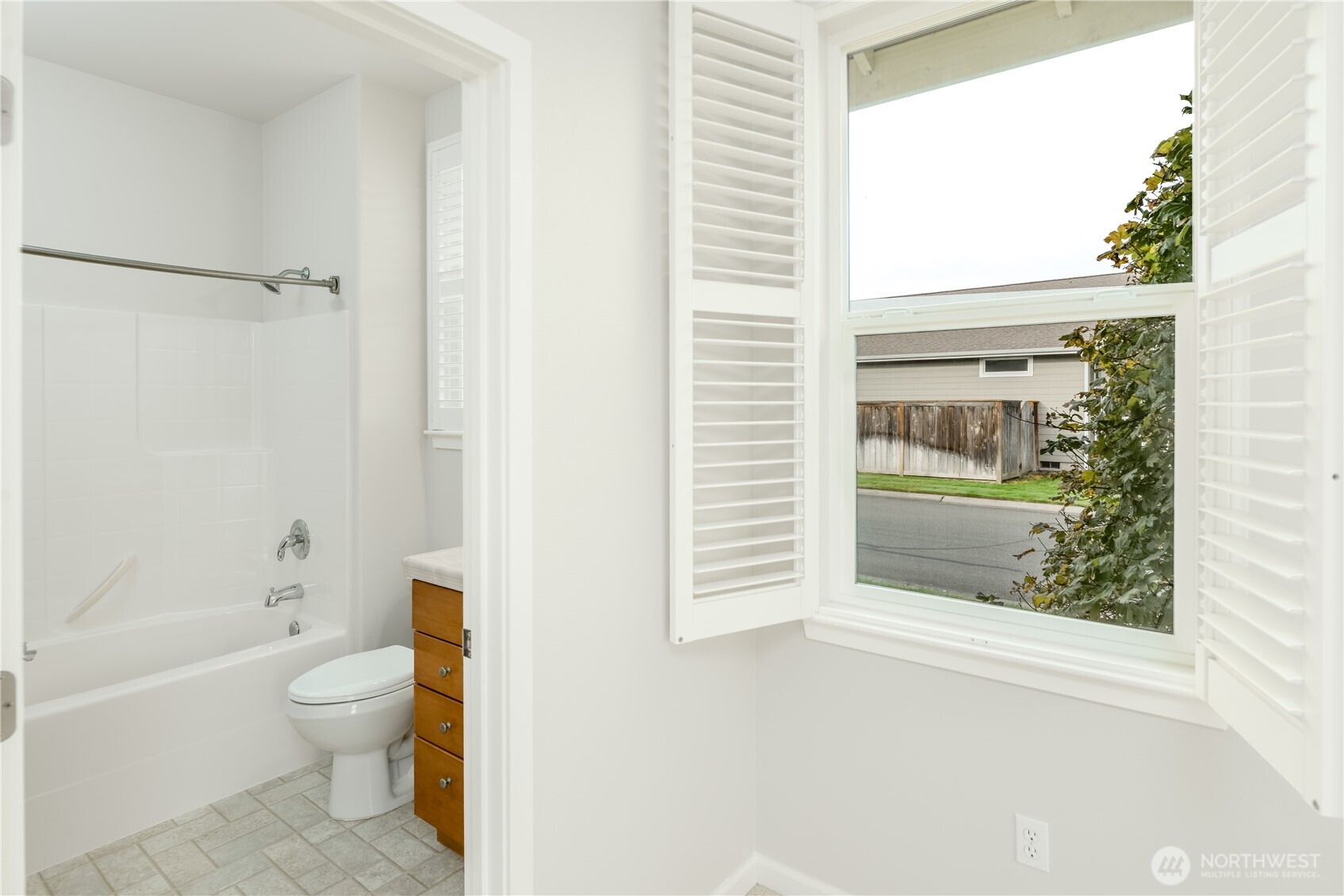 10 E Lobelia Drive Property Photo 33
