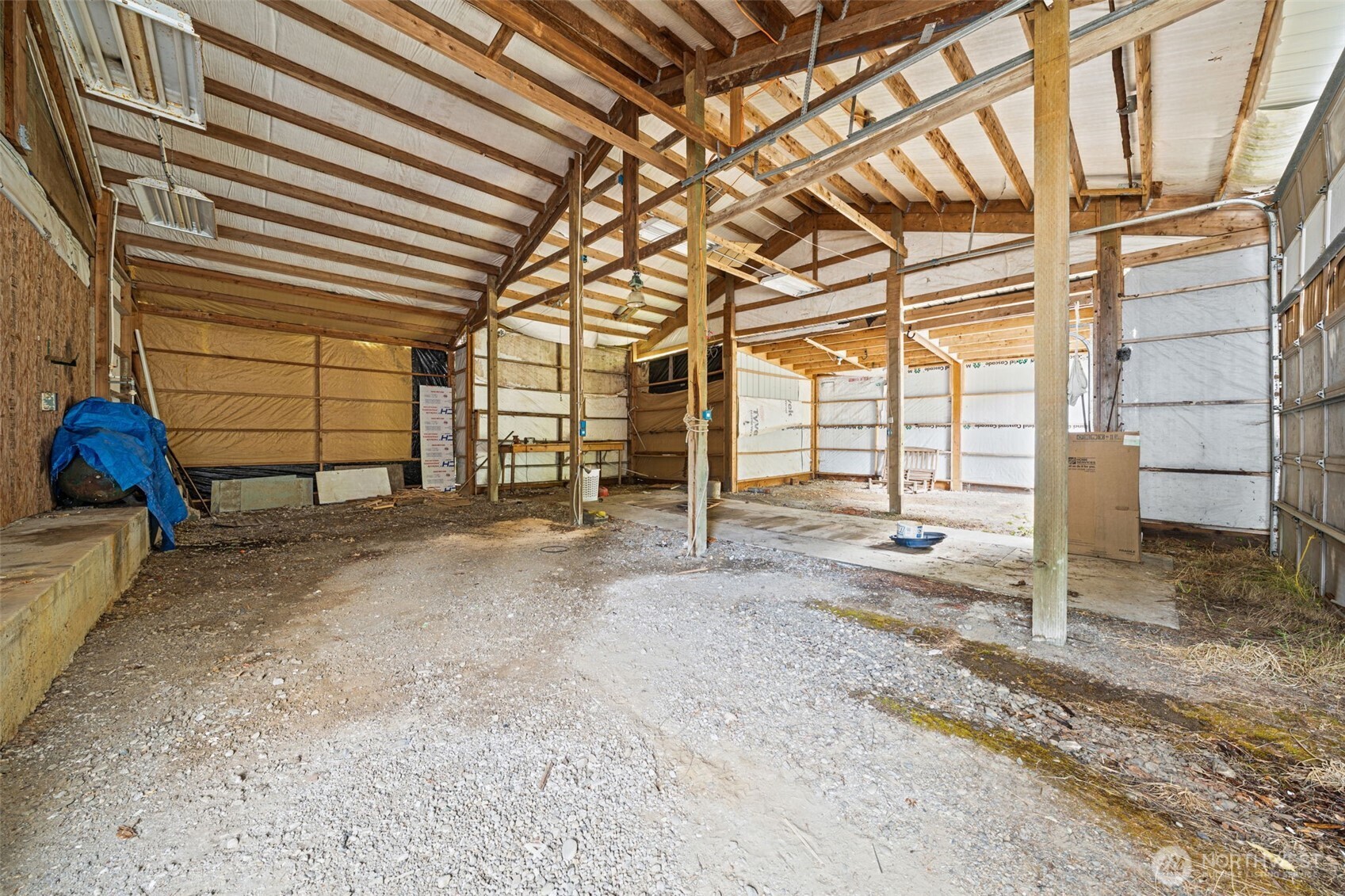 211 Ne Yew Tree Lane Property Photo 25