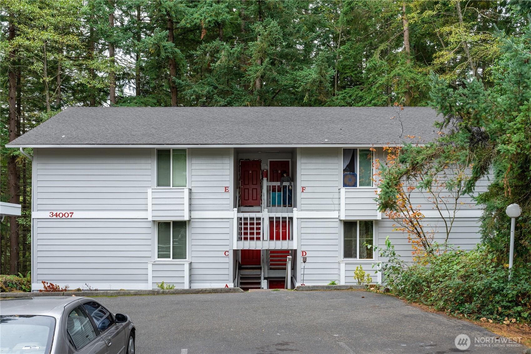 34007 1st Circle Property Photo 4