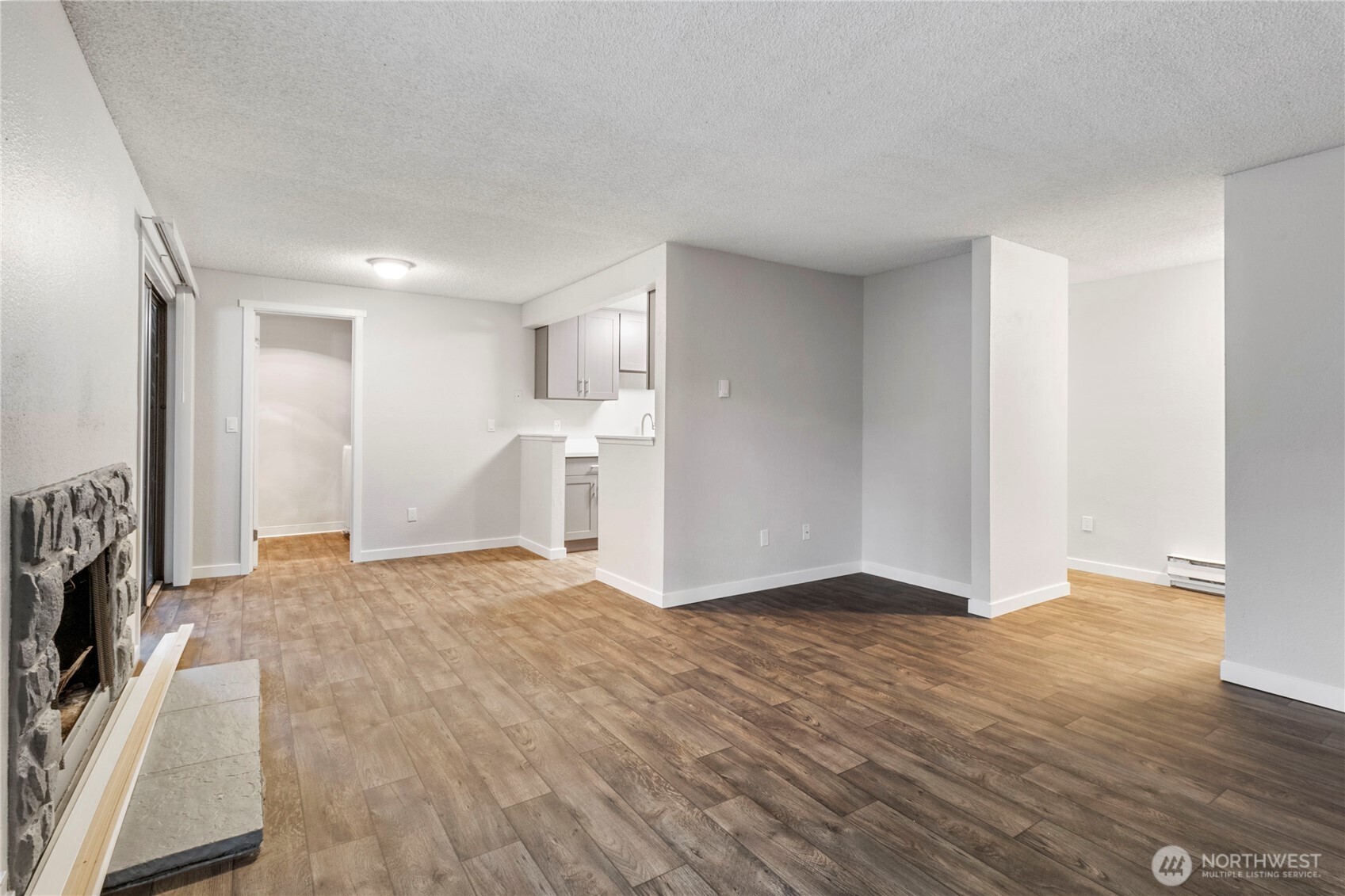 34007 1st Circle Property Photo 7