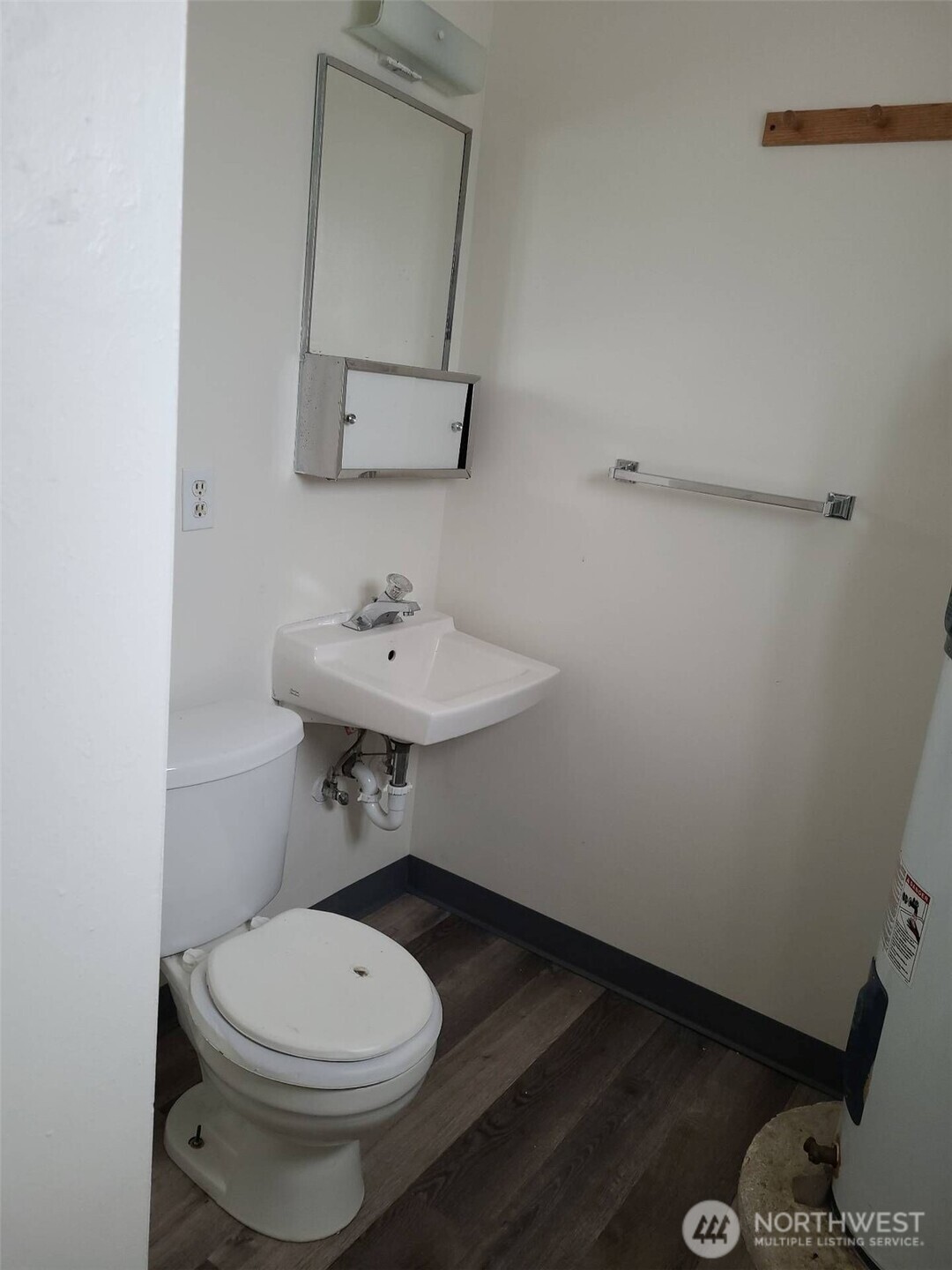 412 W Reisner Property Photo 4