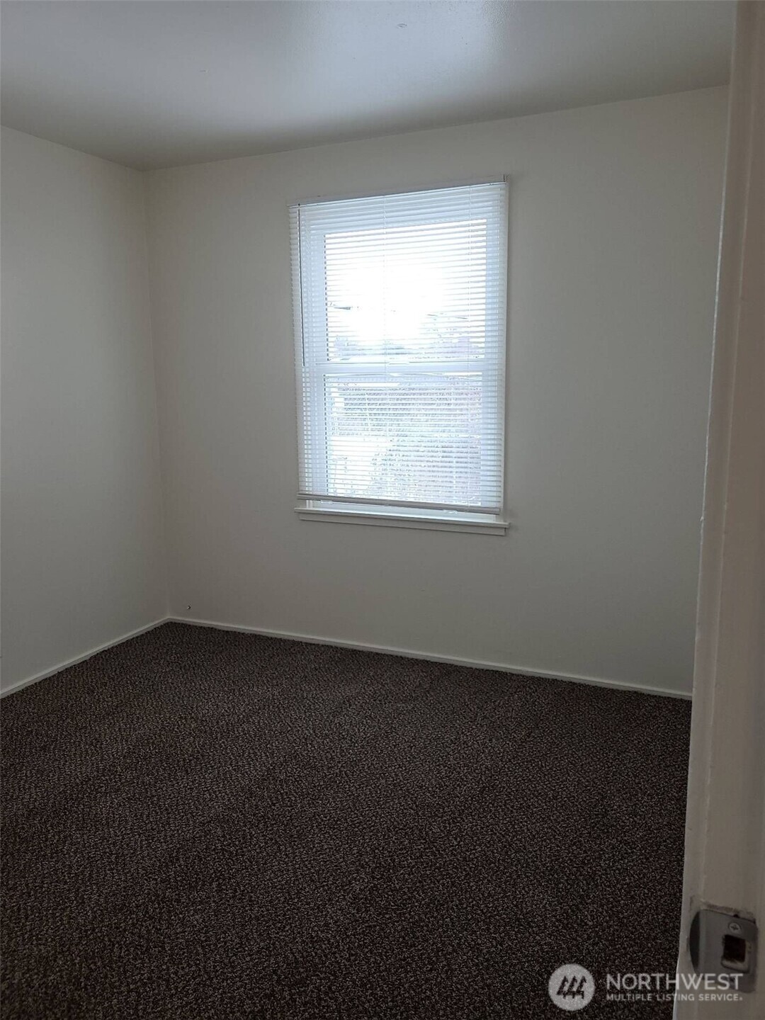 412 W Reisner Property Photo 8