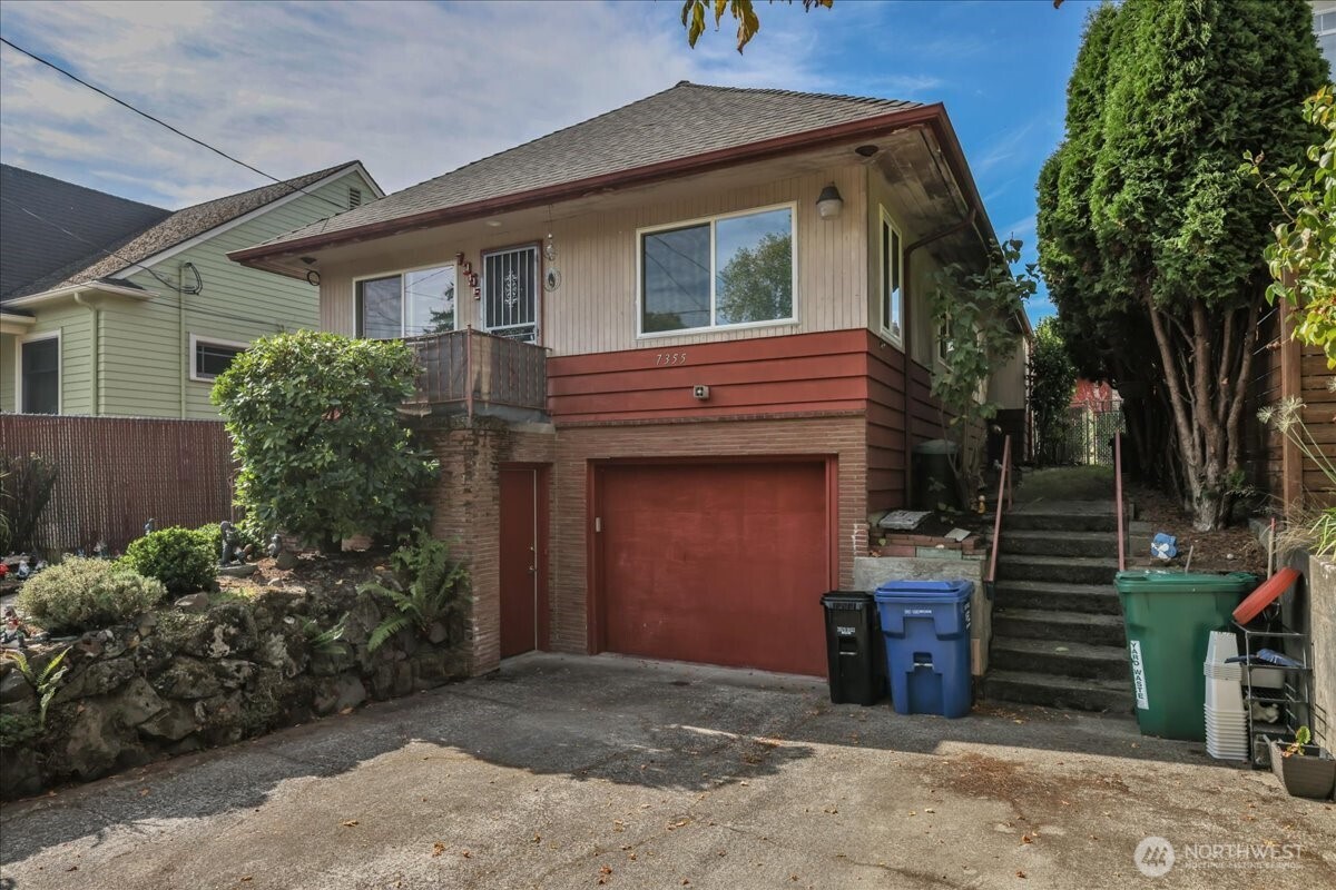 7355 17th Avenue Property Photo 3
