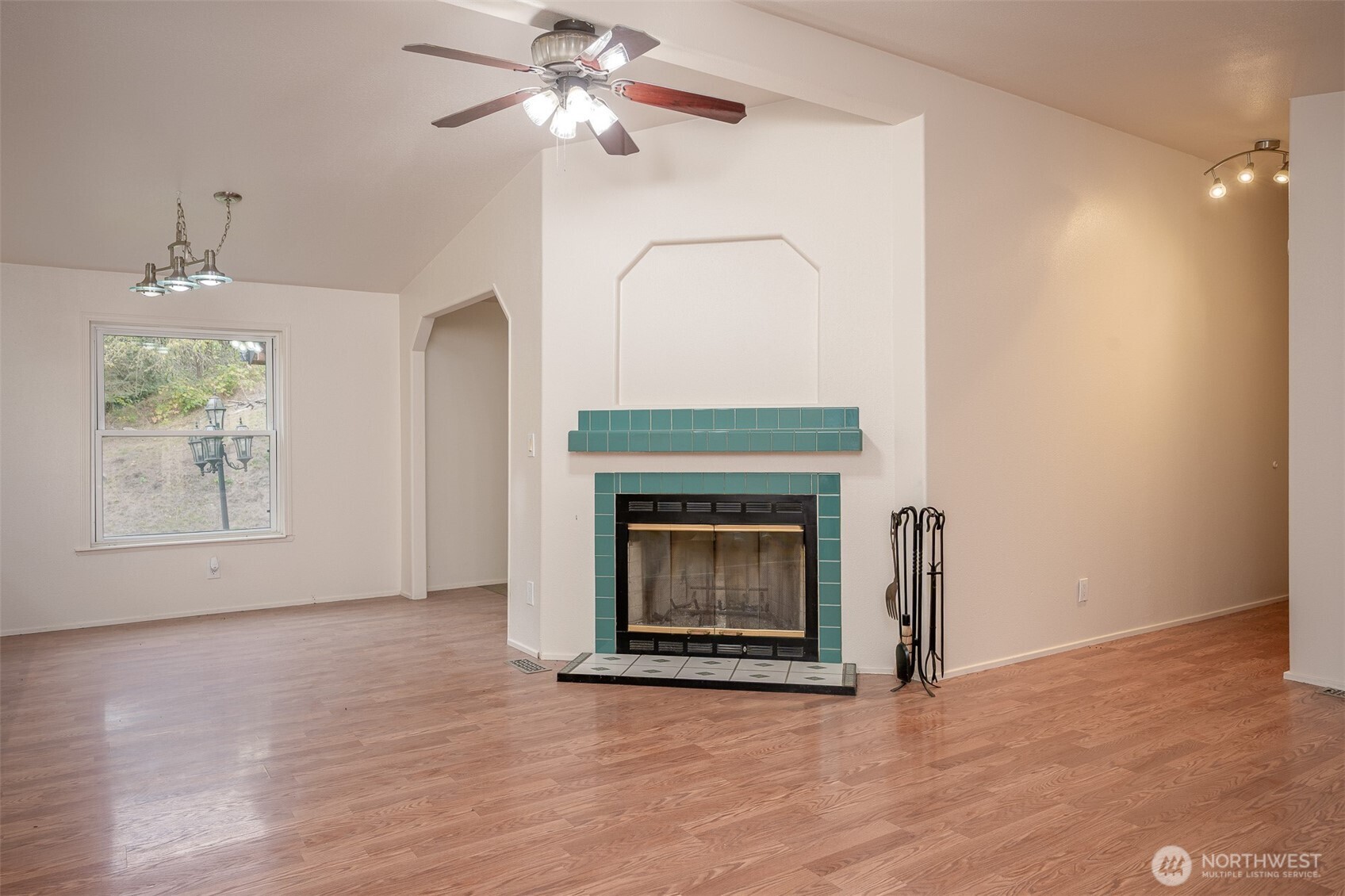 6396 Kalama River Road Property Photo 4