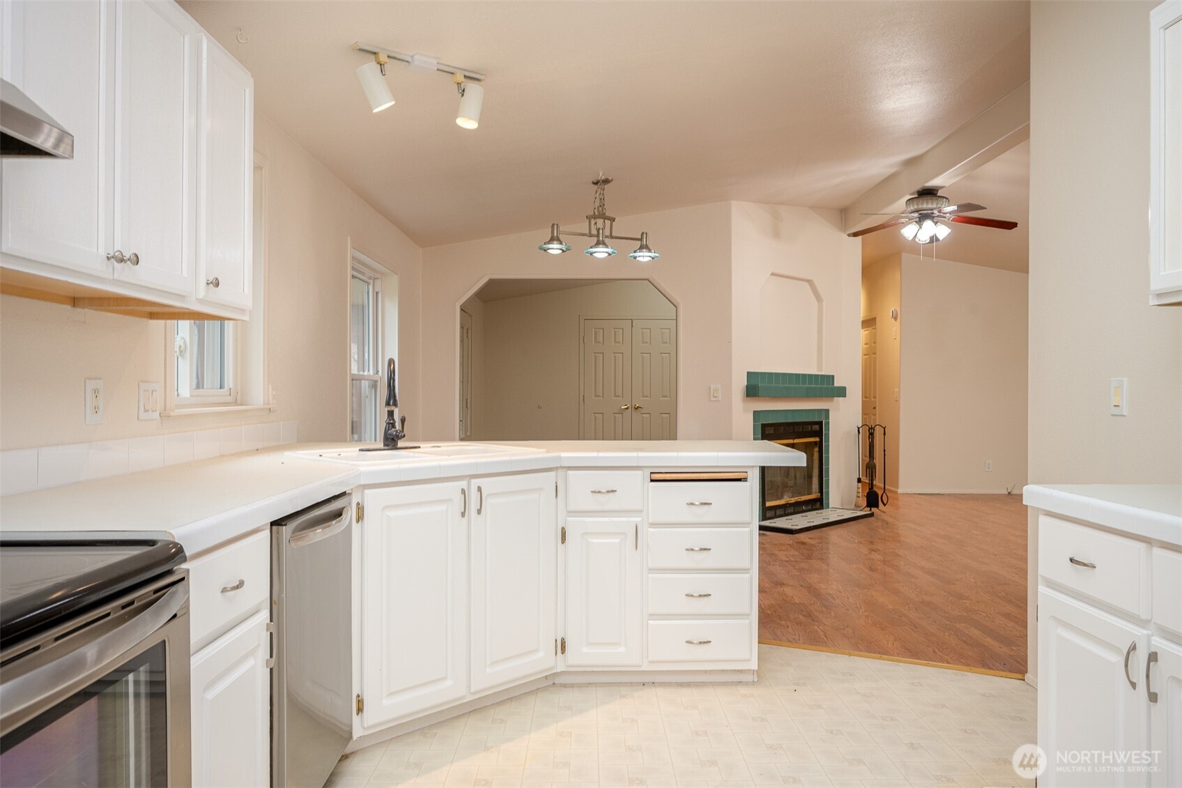 6396 Kalama River Road Property Photo 11