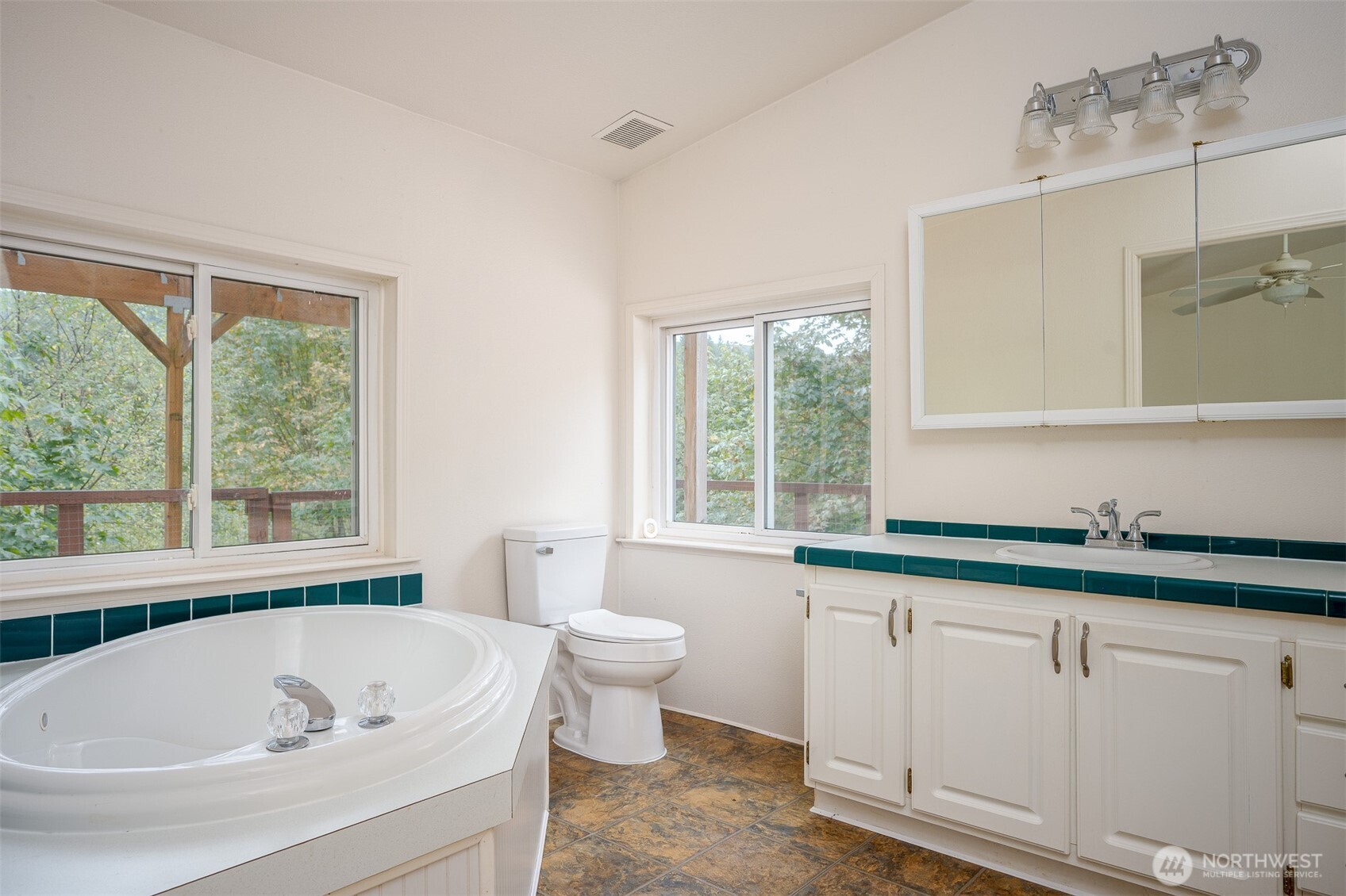 6396 Kalama River Road Property Photo 16