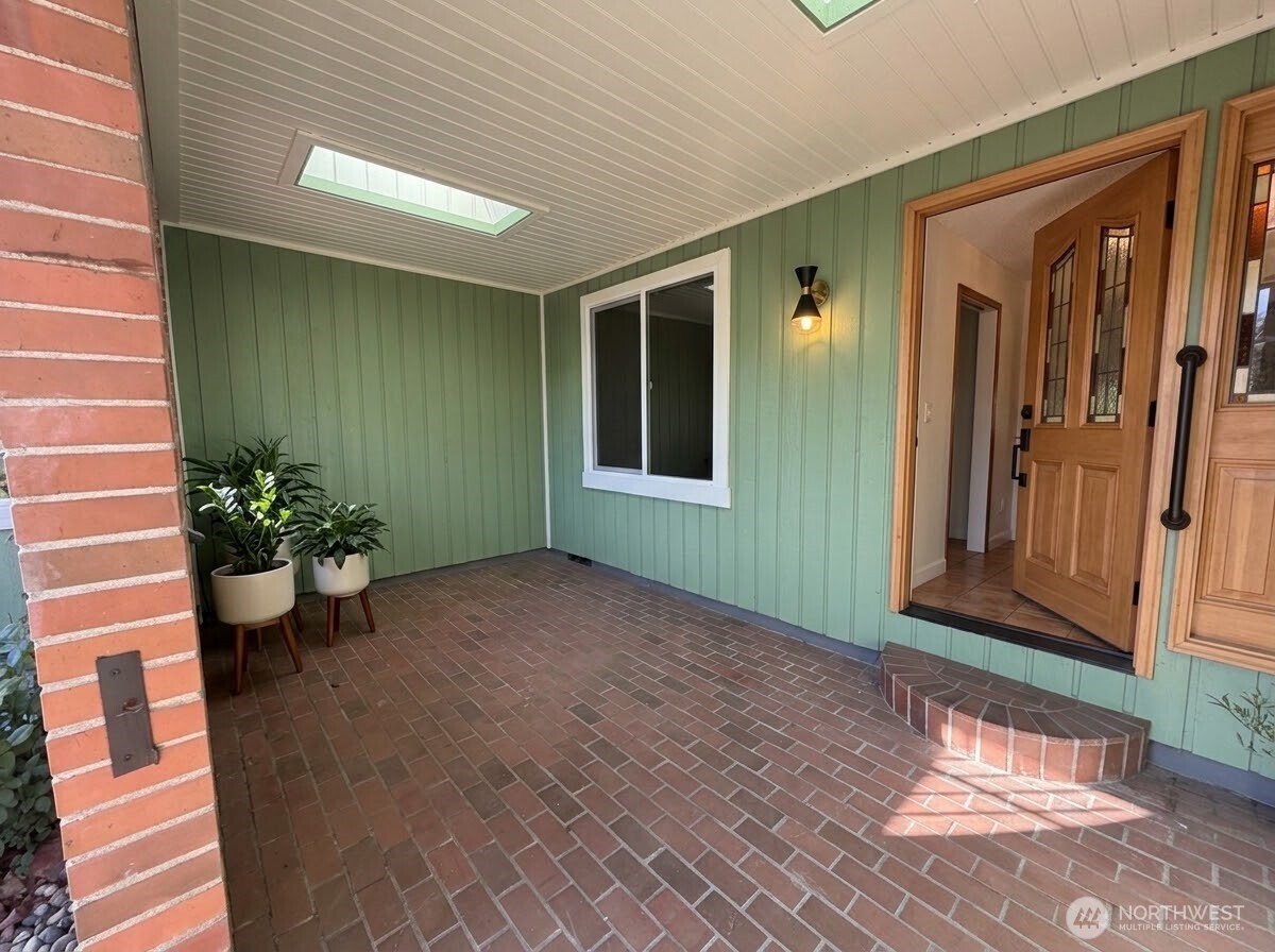 6317 45th Street Ct Property Photo 7