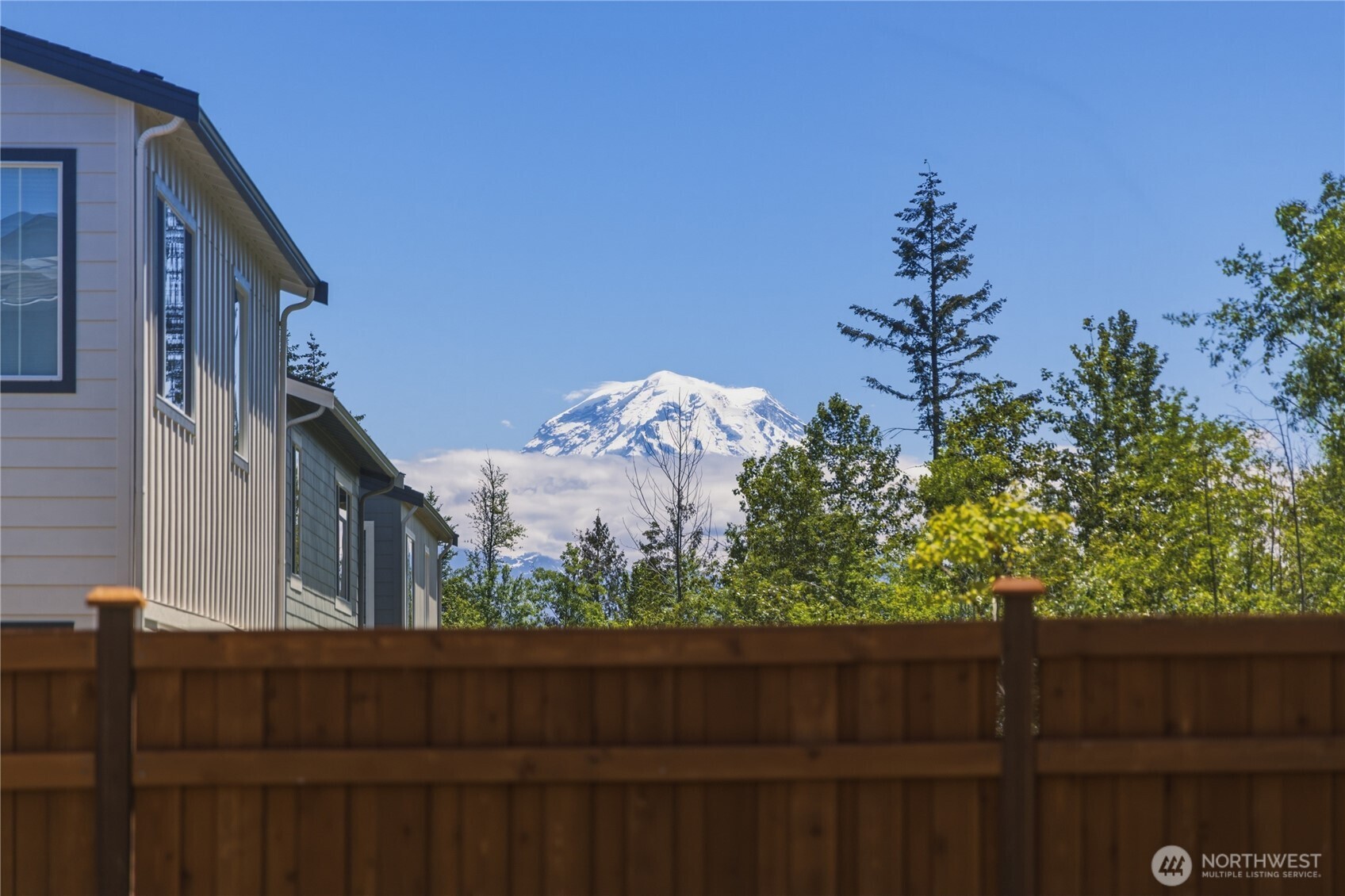 14636 203rd Avenue Property Photo 2