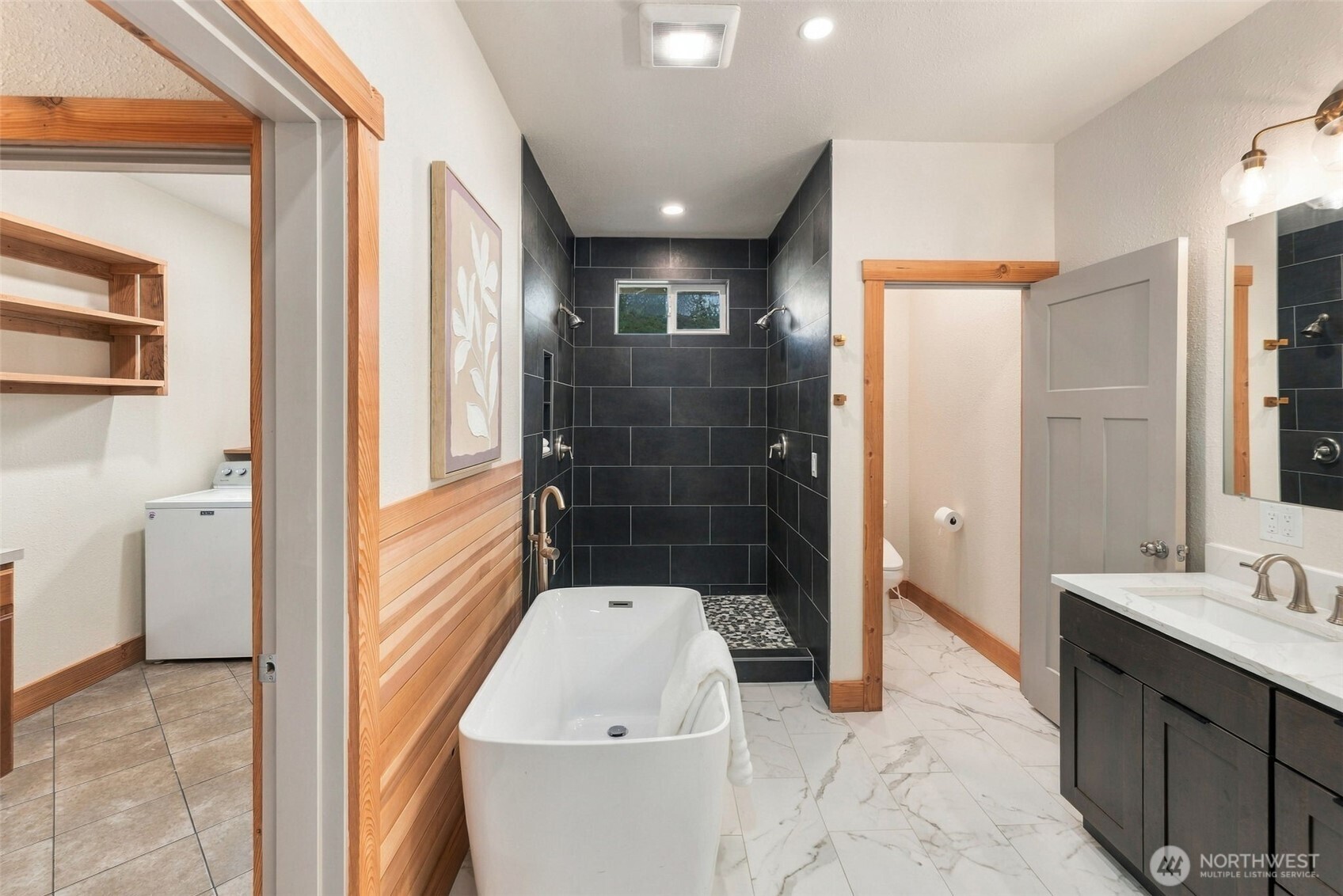 4311 E Mason Lake Drive Property Photo 18