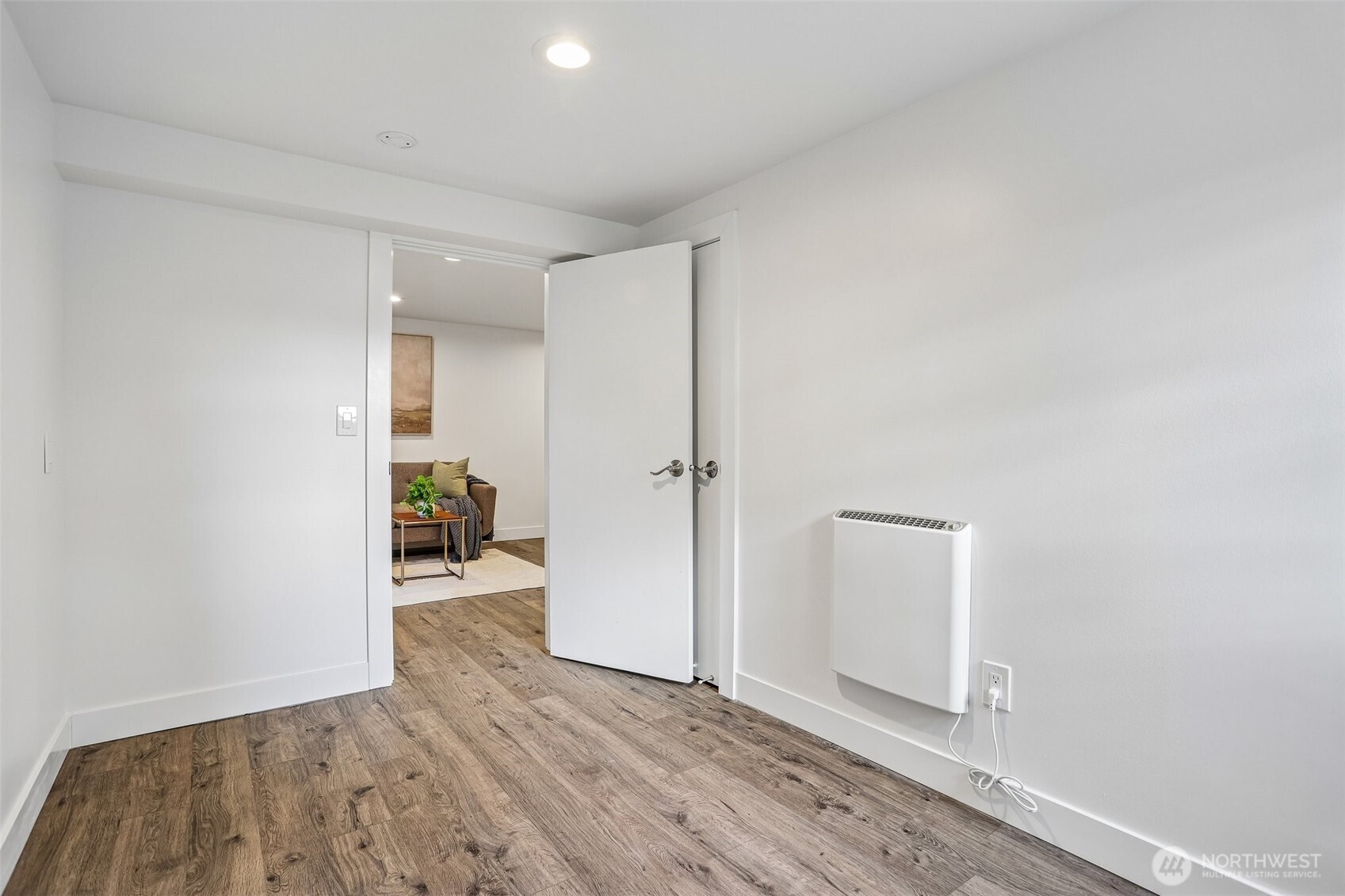 10510 Linden Avenue A Property Photo 21