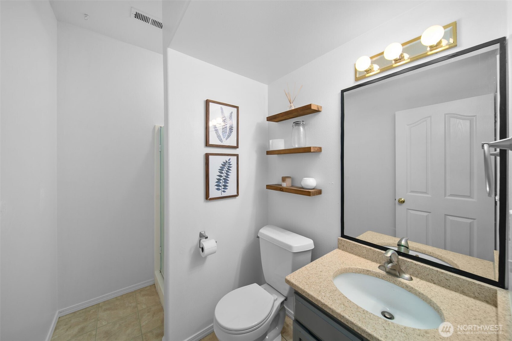 927 Easy Street Property Photo 19