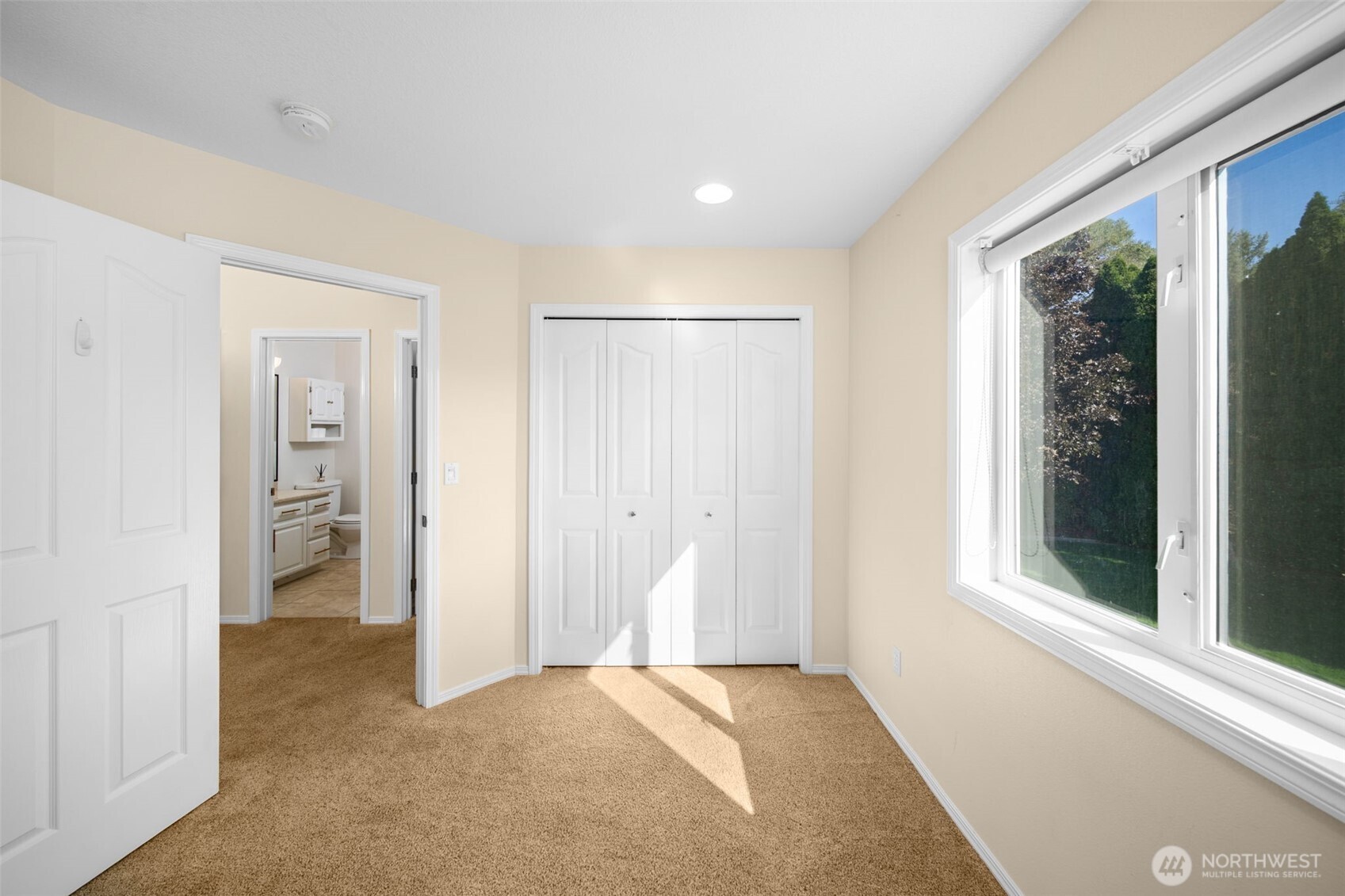 927 Easy Street Property Photo 36