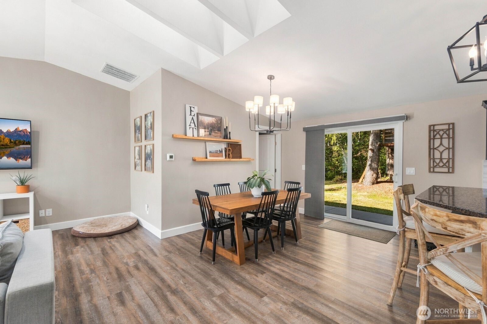 14601 250th Street Property Photo 6