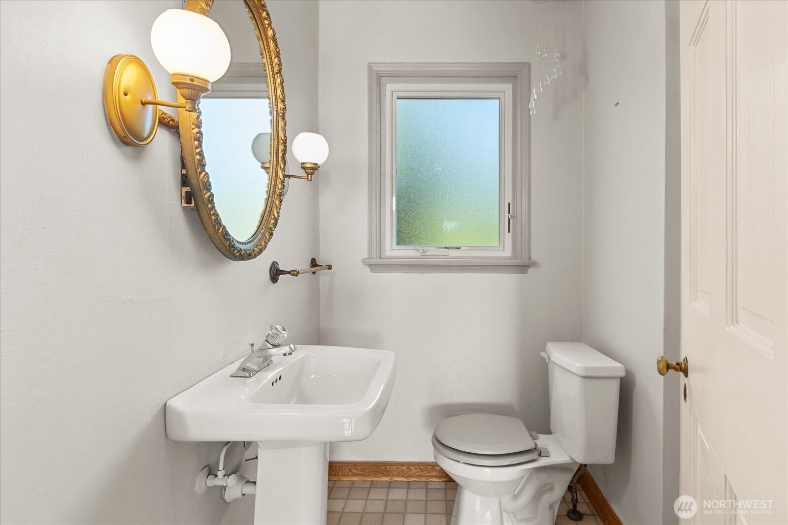 2620 W Lynn Street Property Photo 22