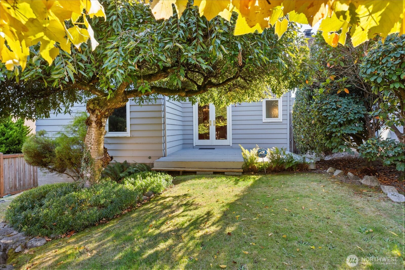 2620 W Lynn Street Property Photo 31