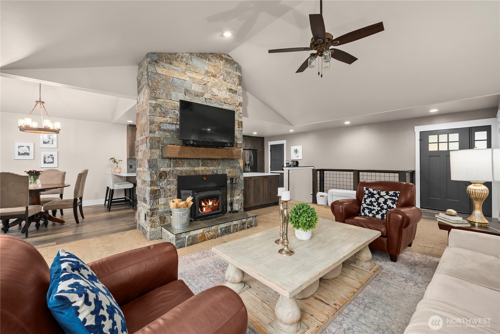 26045 Landsburg Road Property Photo 9