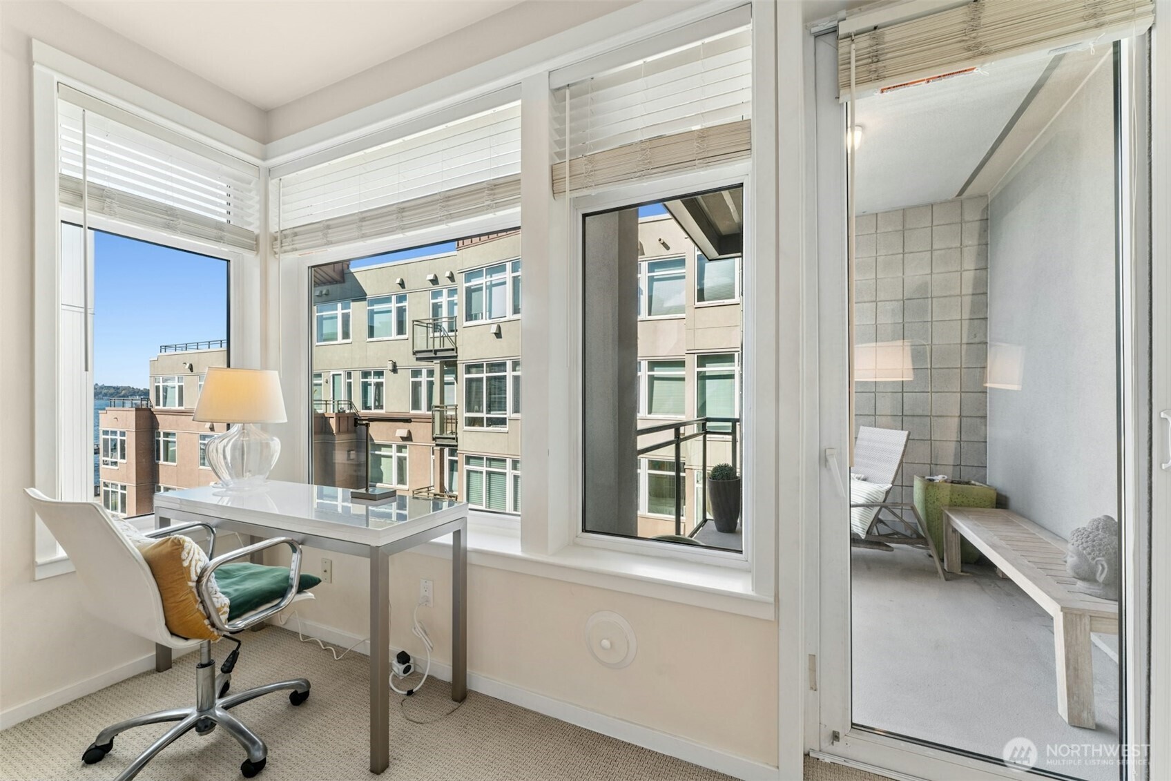 1900 Alaskan Way 410 Property Photo 10