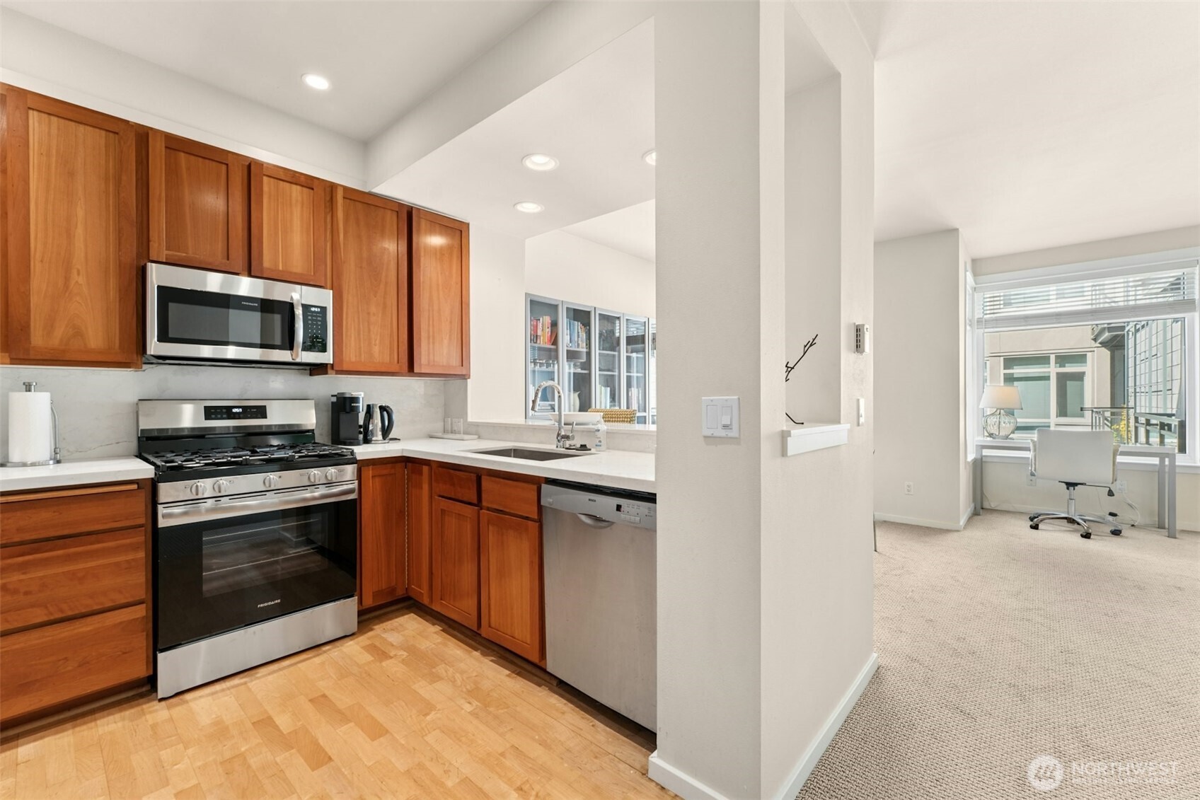 1900 Alaskan Way 410 Property Photo 13