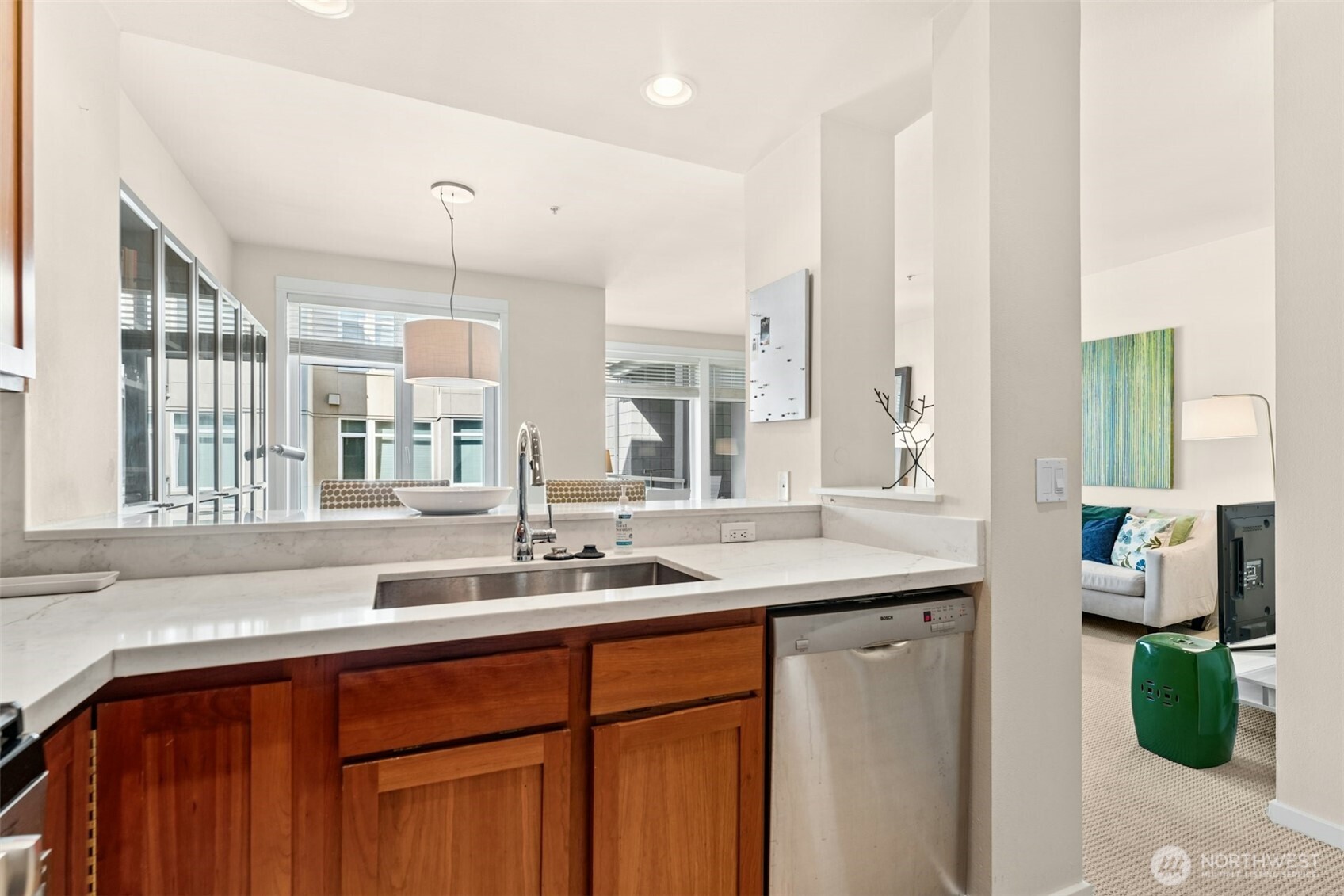 1900 Alaskan Way 410 Property Photo 14