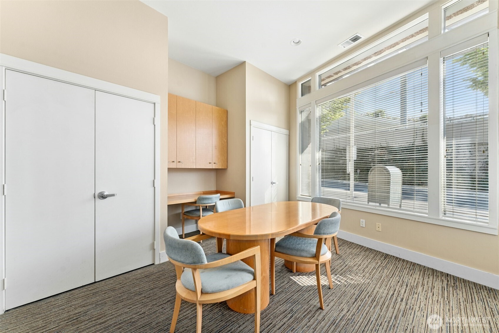 1900 Alaskan Way 410 Property Photo 21