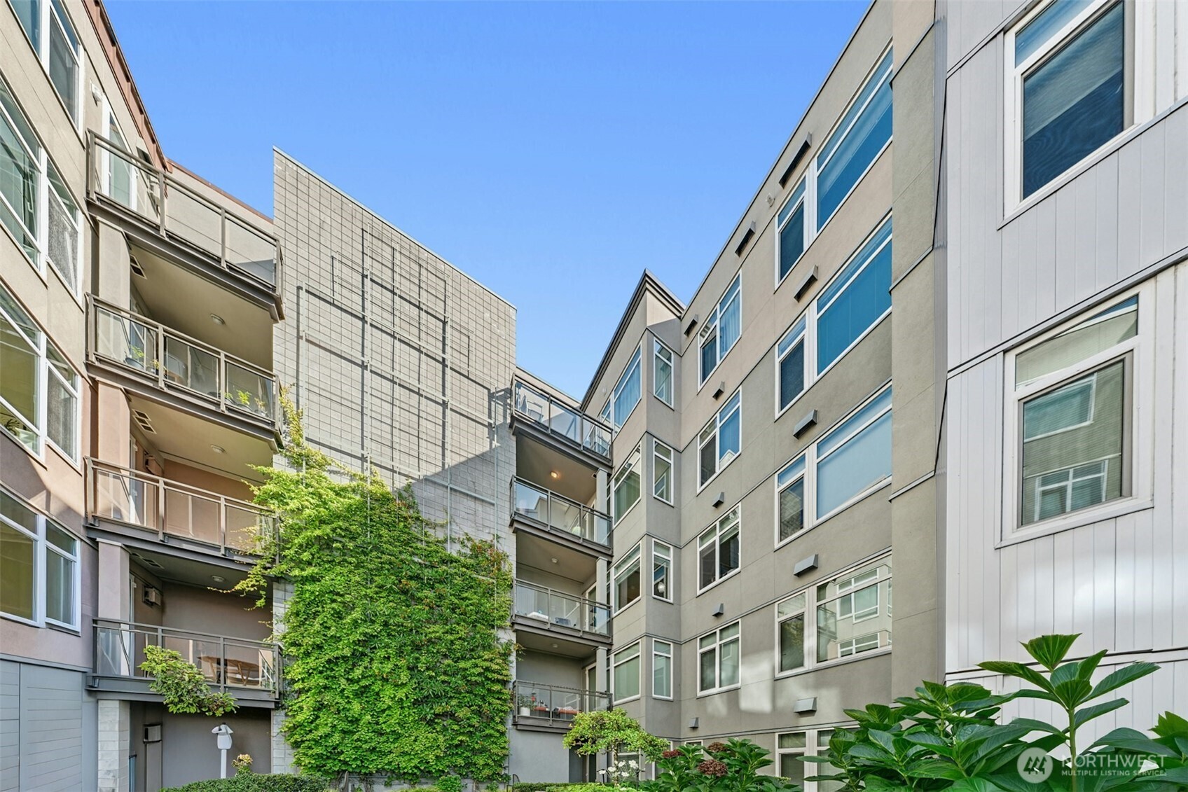 1900 Alaskan Way 410 Property Photo 24