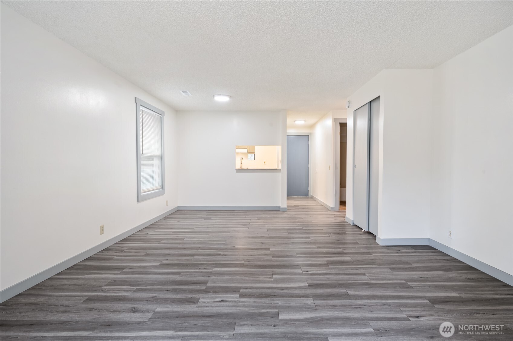 441 445 Smithers Avenue Property Photo 13