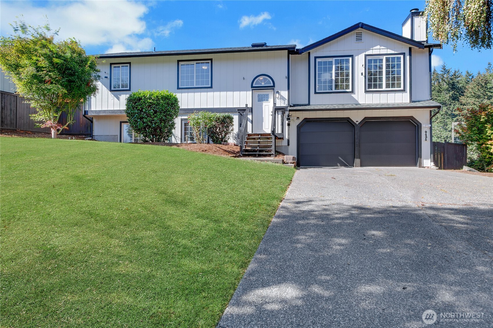 9435 Summerfield Loop Property Photo 1