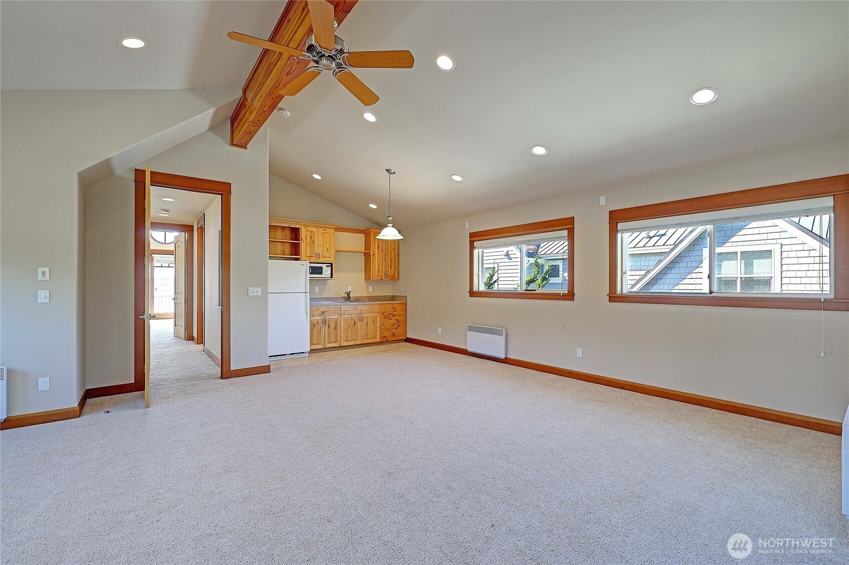 258 Gough Road Property Photo 30