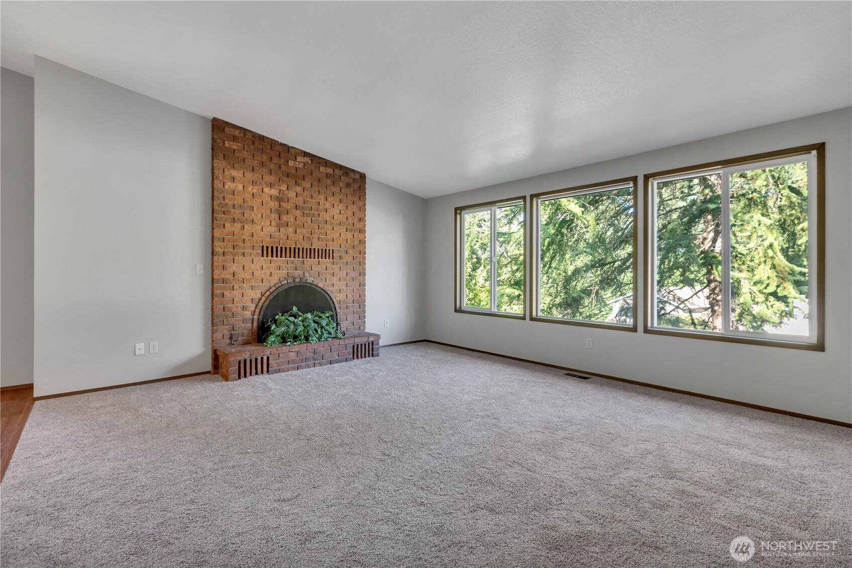 217 S 315th Place Property Photo 3