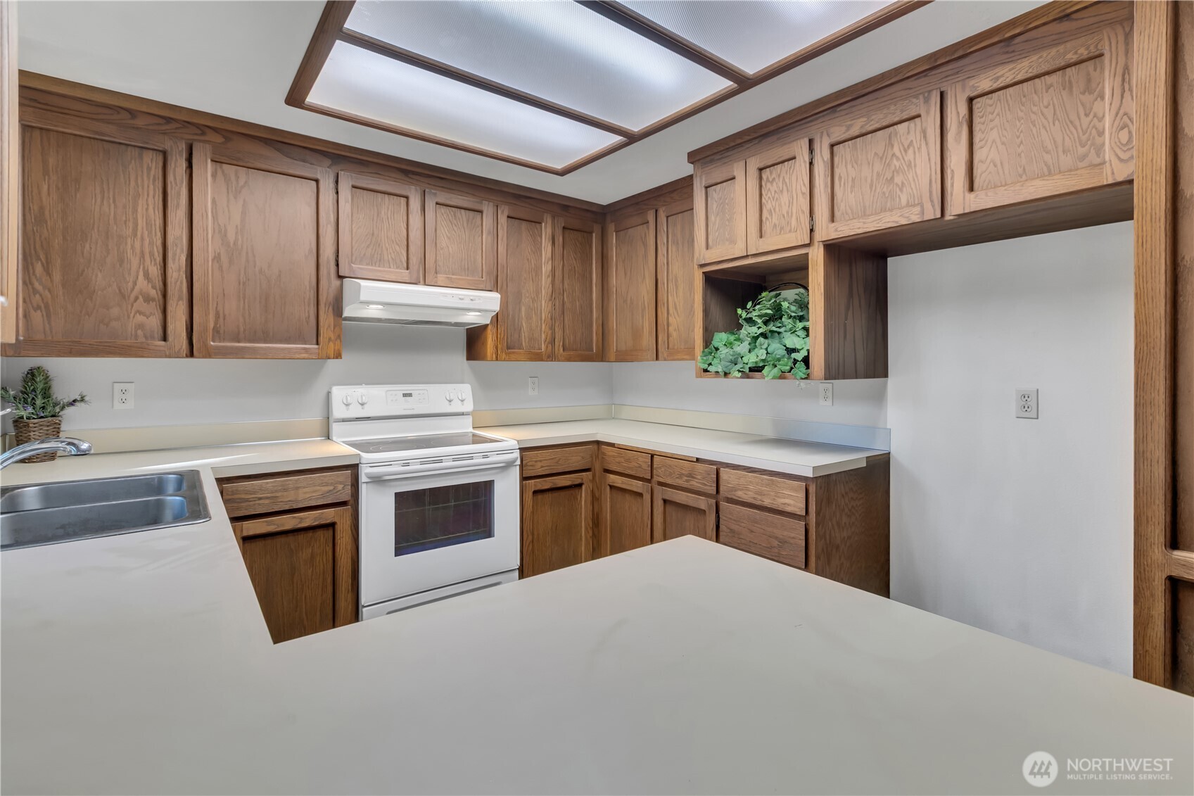217 S 315th Place Property Photo 10