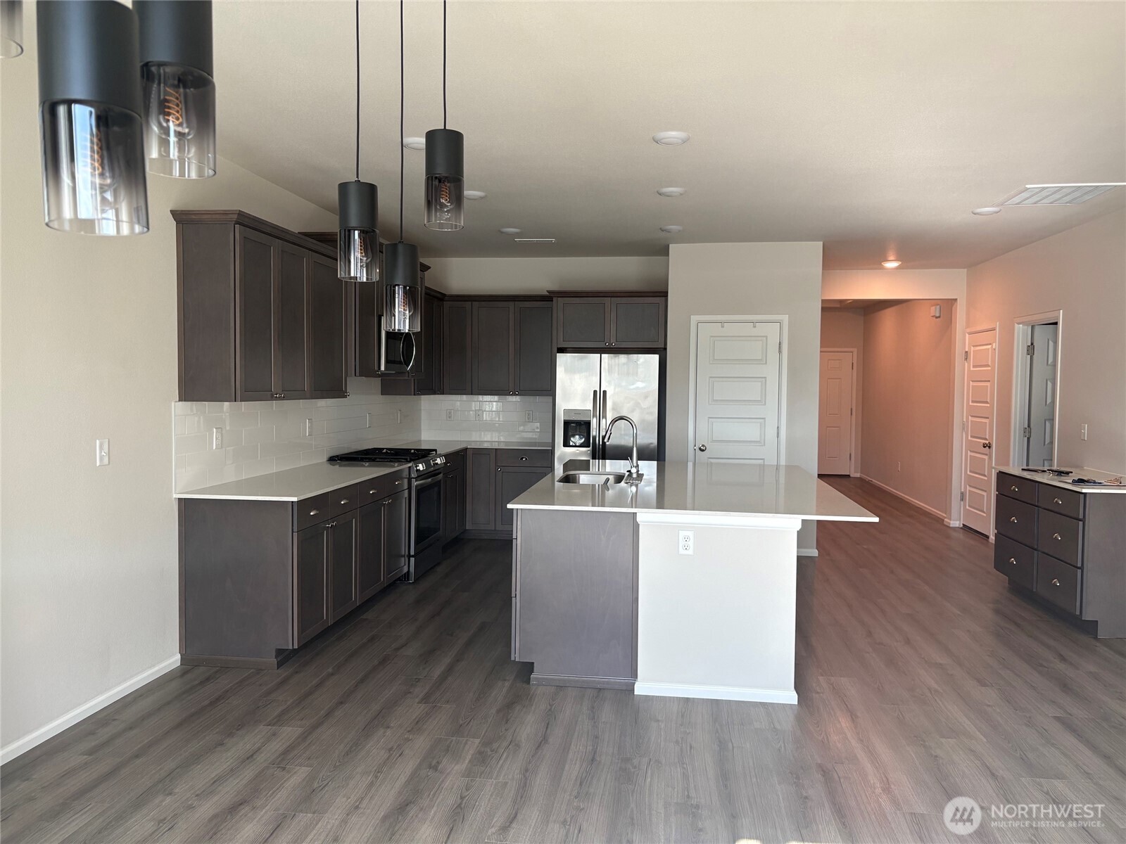 13714 197th Street Property Photo 3