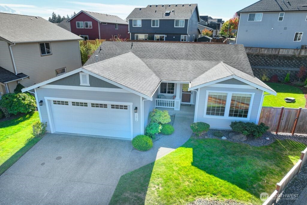 13814 170th Street Property Photo 2