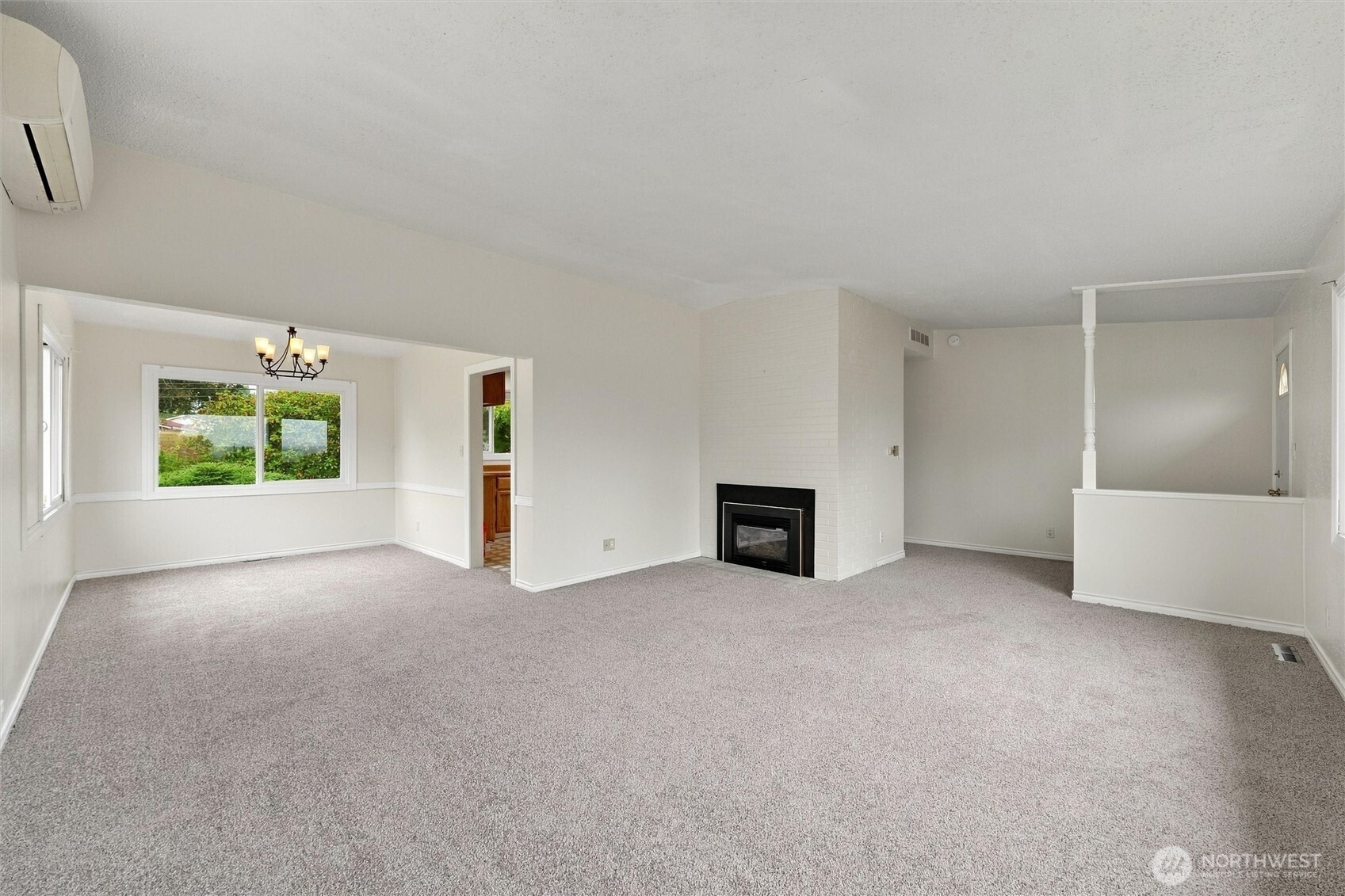 6069 Hatton Place Property Photo 5