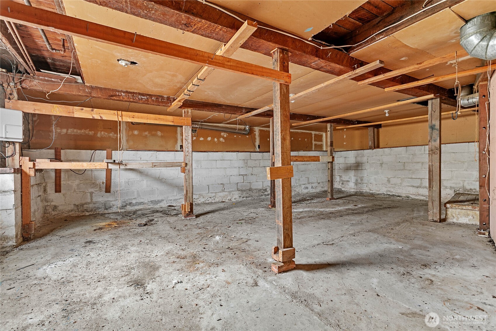 1901 Harris Avenue Property Photo 33