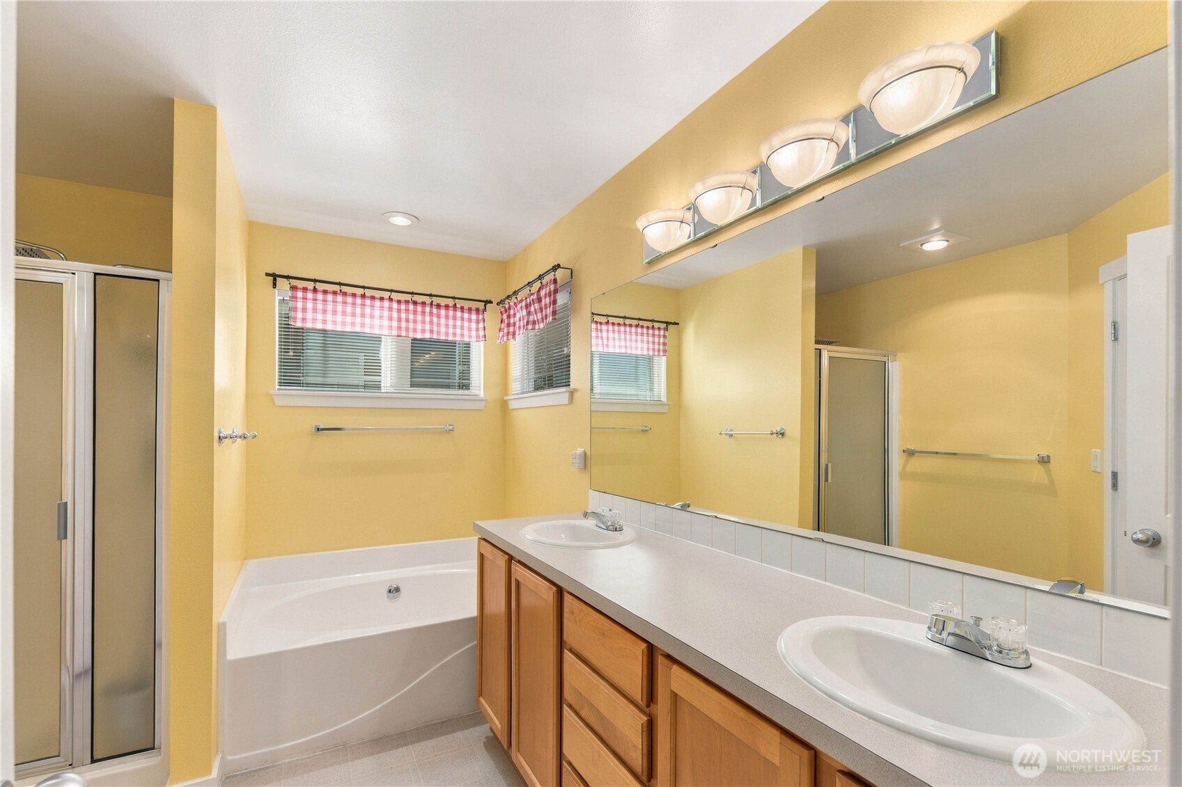 417 Hoquiam Place Property Photo 17