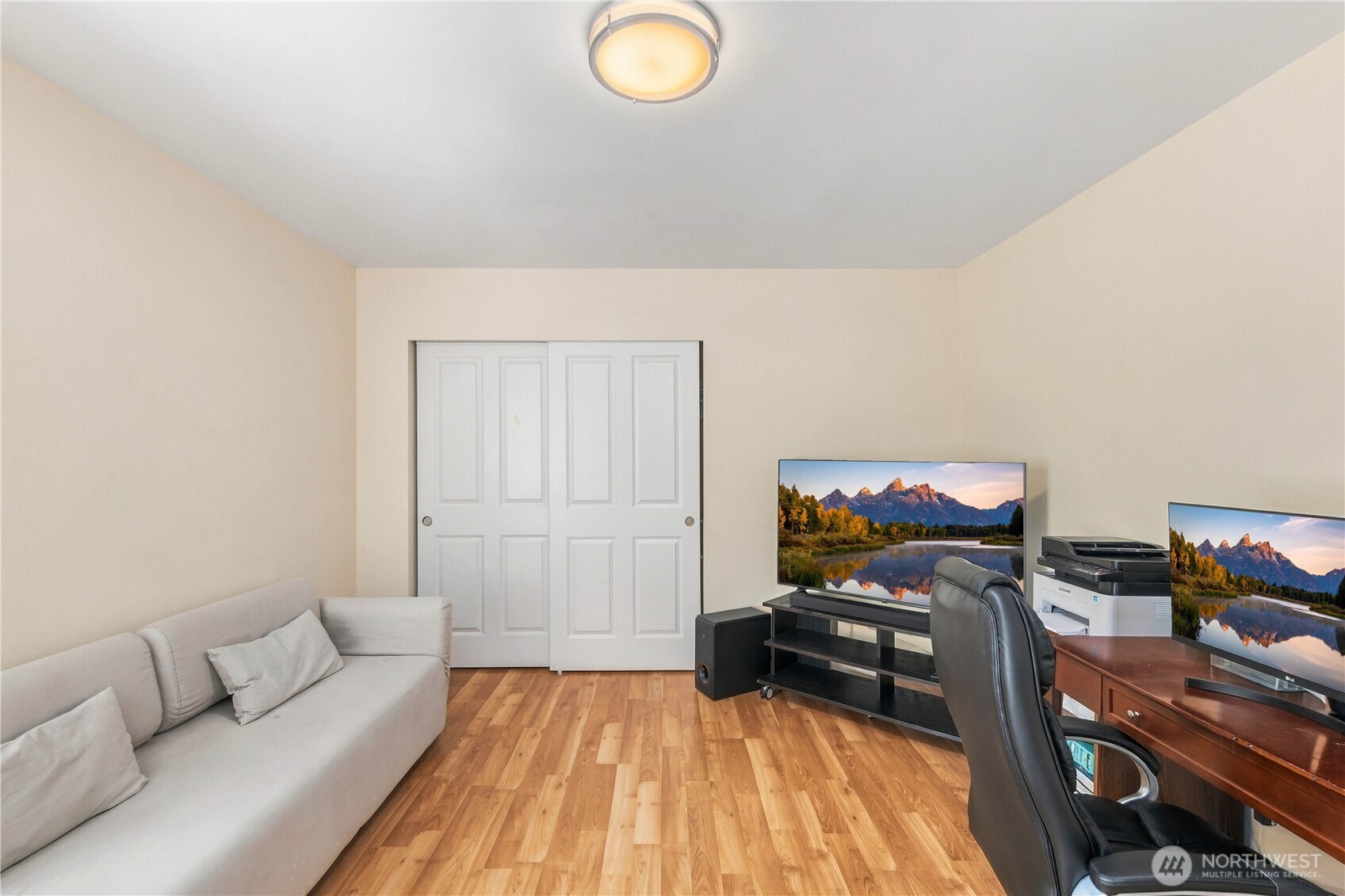 417 Hoquiam Place Property Photo 22