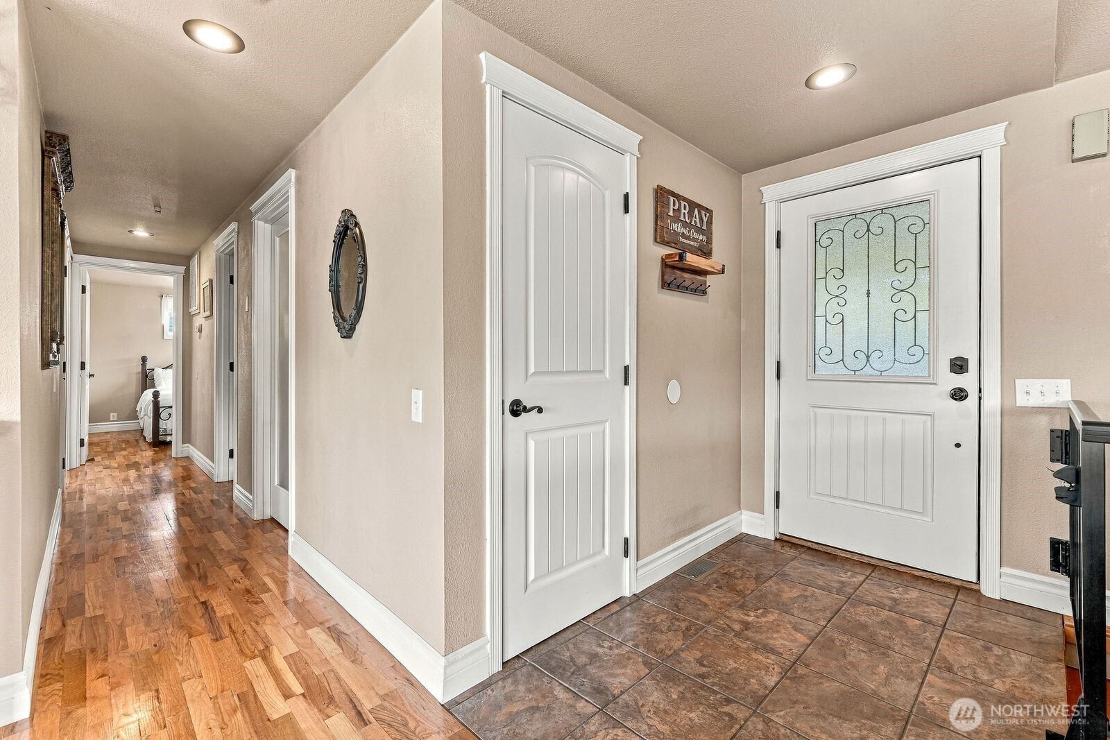 824 N Kentucky Avenue Property Photo 3