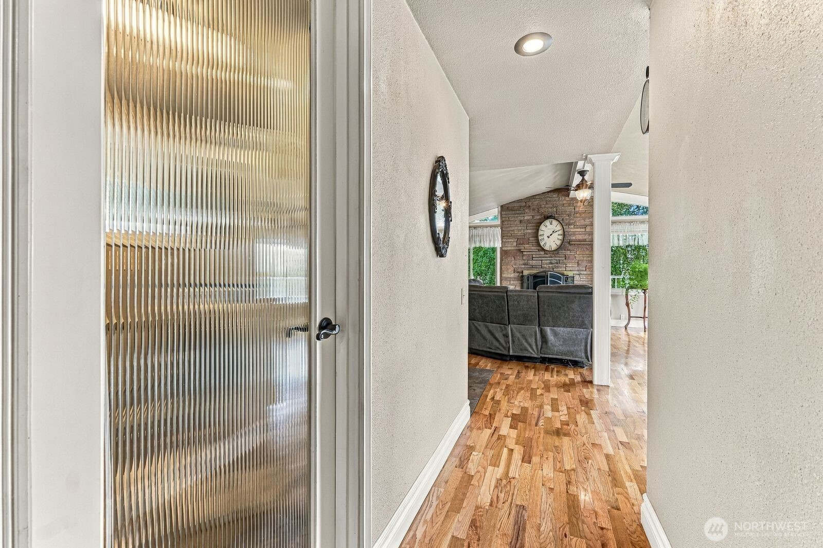 824 N Kentucky Avenue Property Photo 3