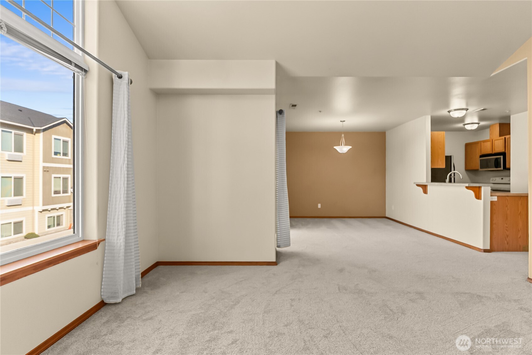 1682 N Stella Avenue 3 Property Photo 6