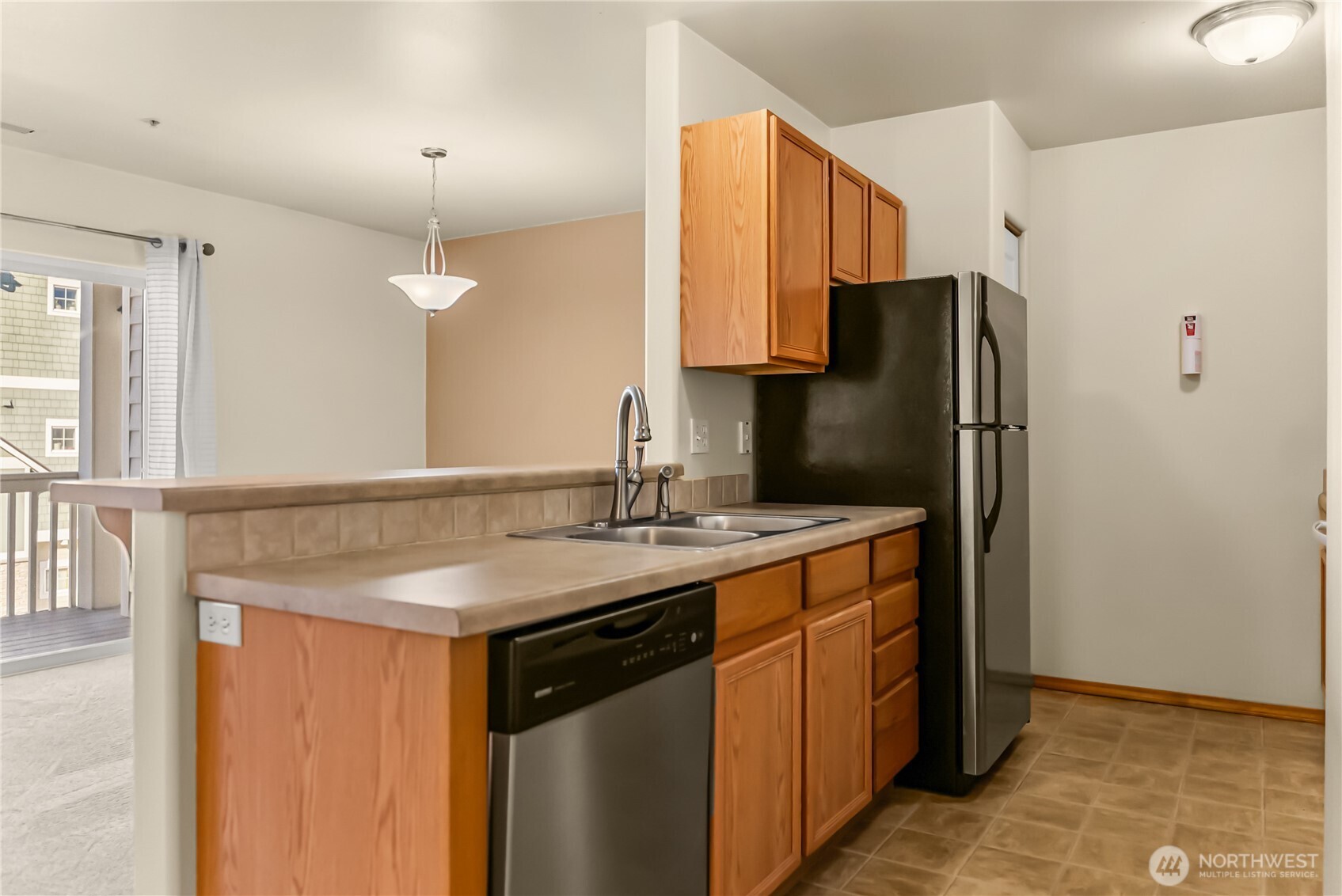 1682 N Stella Avenue 3 Property Photo 10
