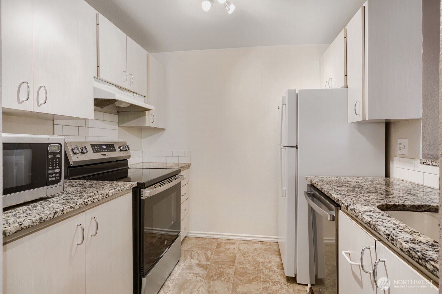 7305 224th Street F6 Property Photo 8