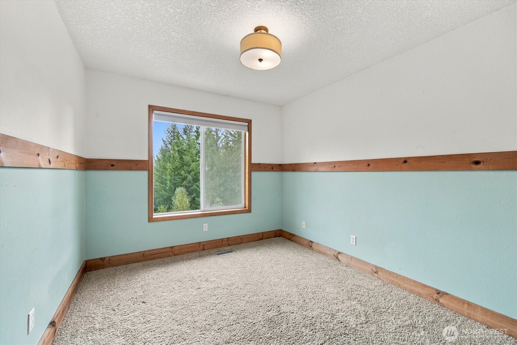 26129 Ne C C Landon Road Property Photo 18