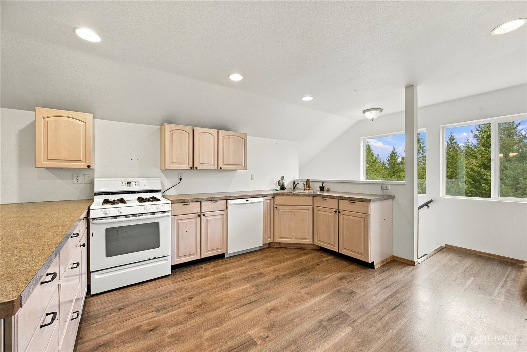26129 Ne C C Landon Road Property Photo 36