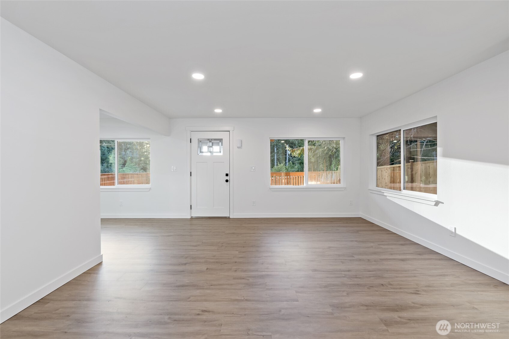 13607 132nd Street Ct Property Photo 5
