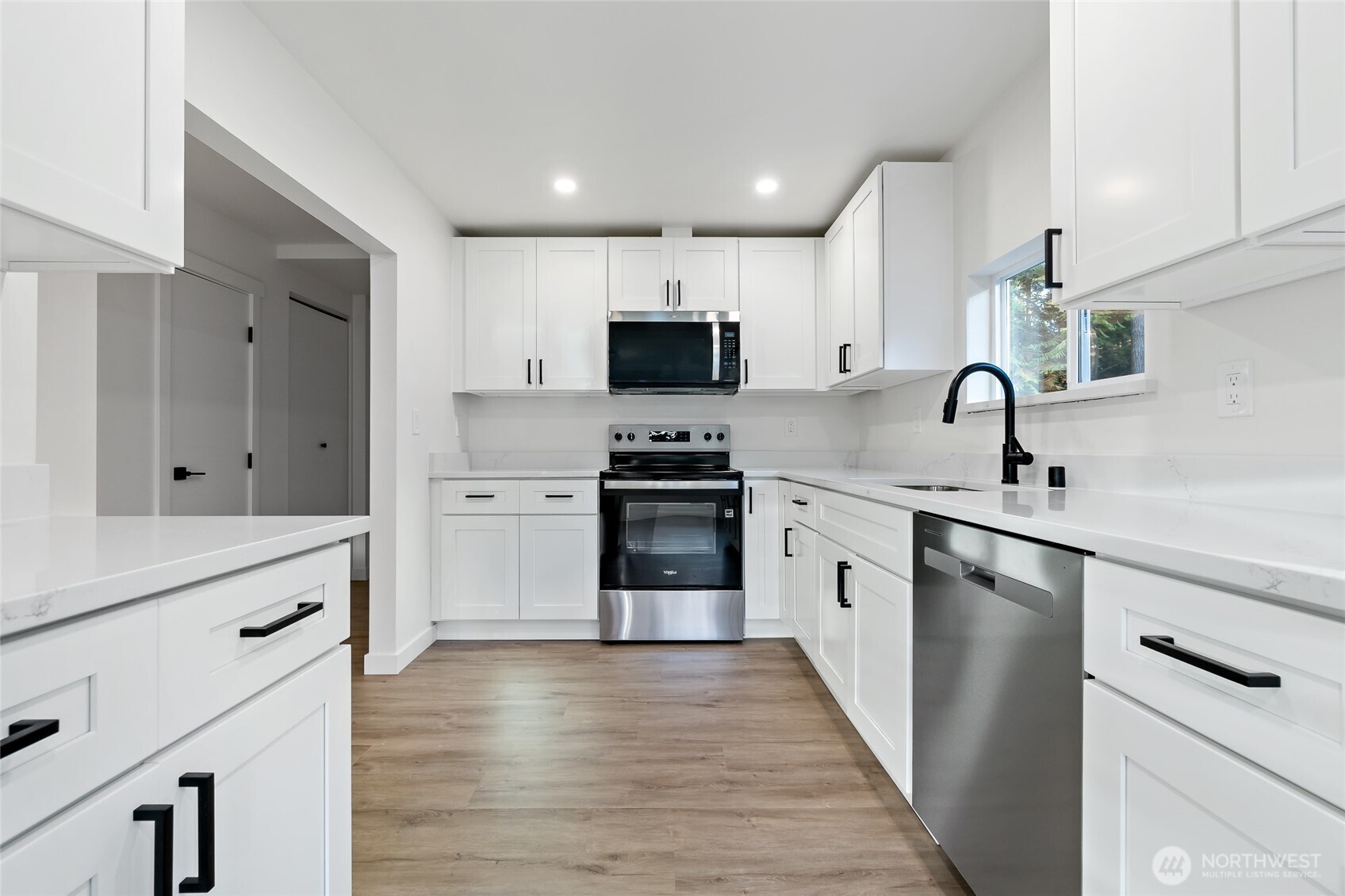 13607 132nd Street Ct Property Photo 9