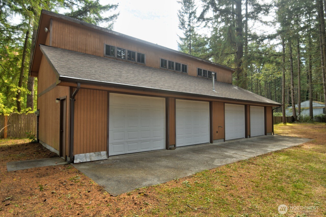 11125 Charm Road Property Photo 4