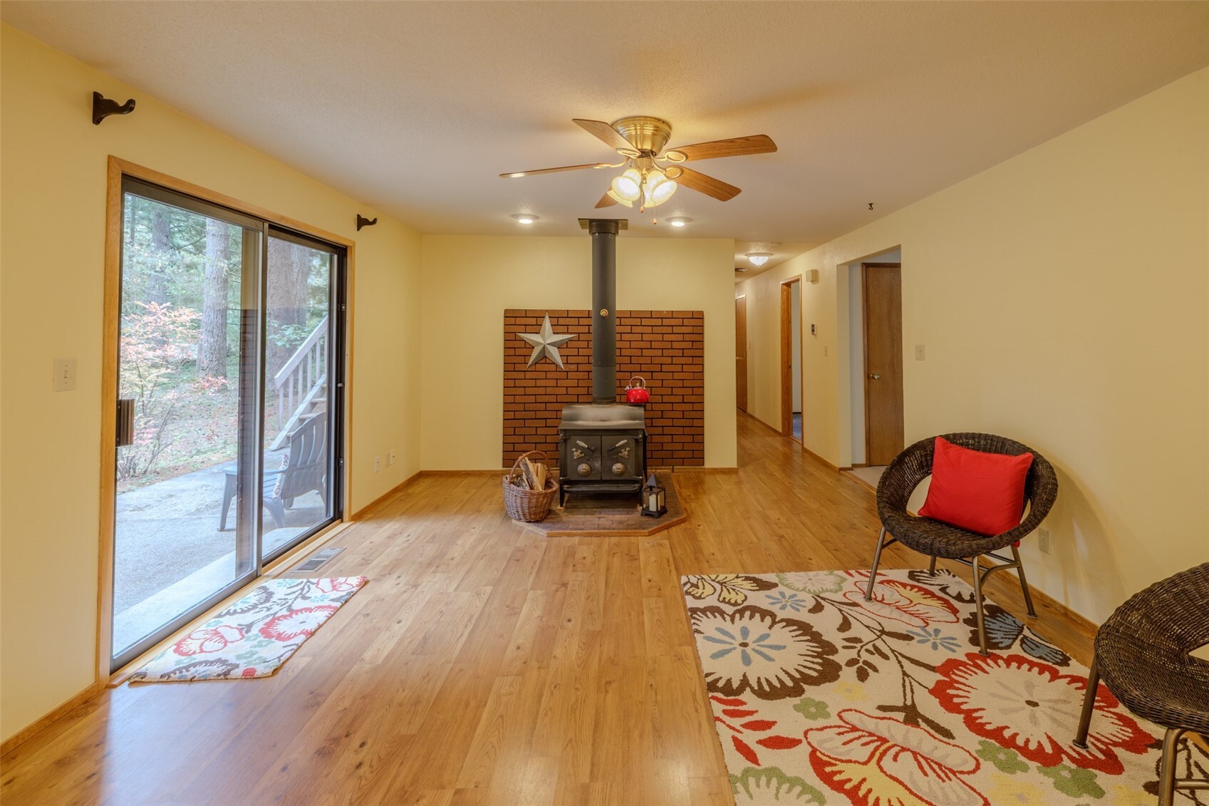 11125 Charm Road Property Photo 4
