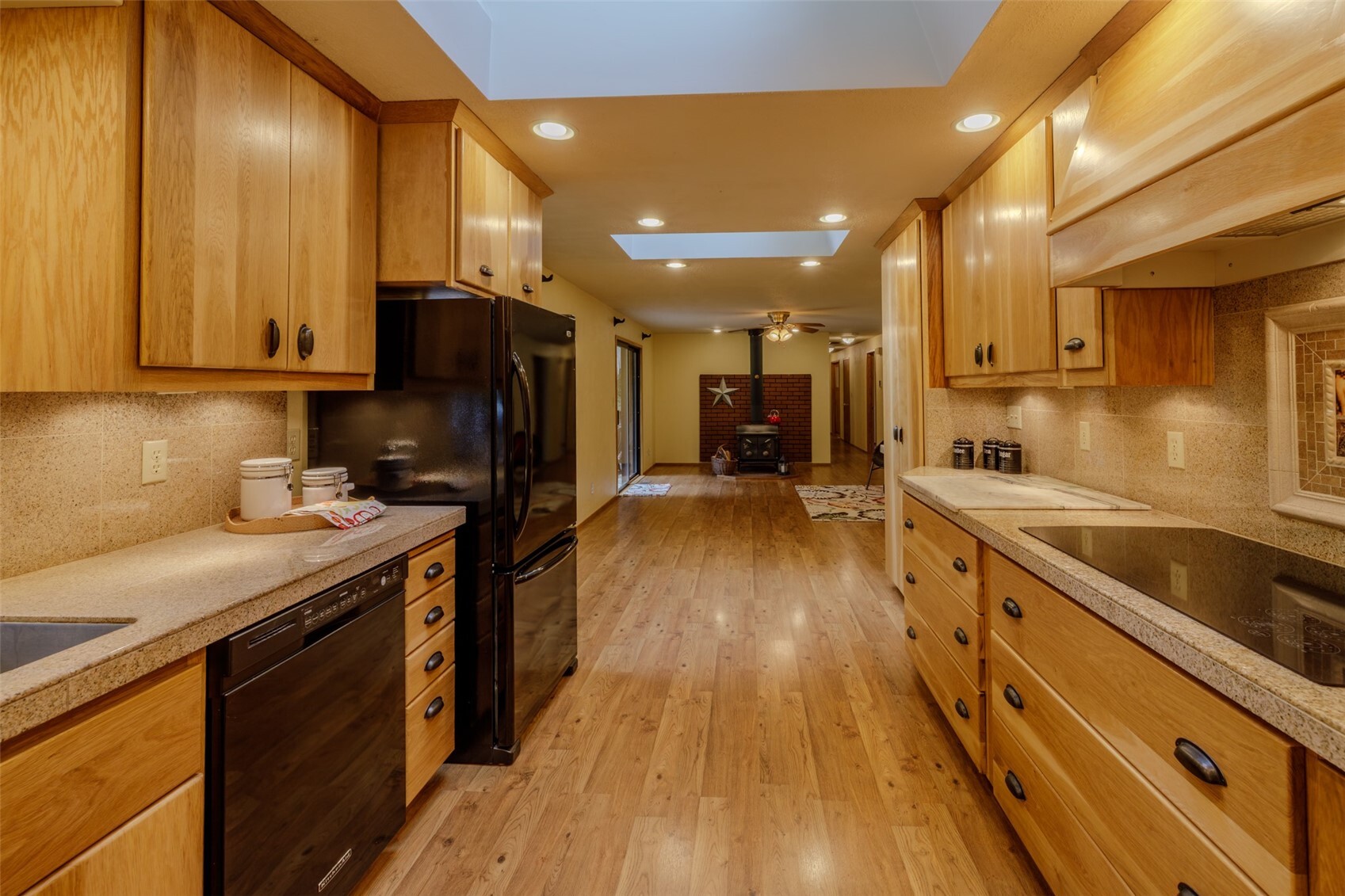 11125 Charm Road Property Photo 6