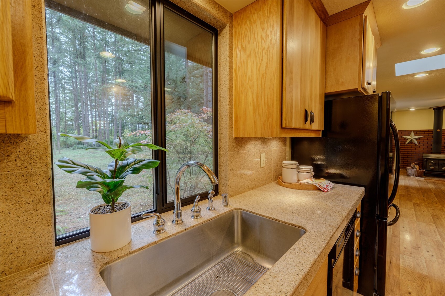 11125 Charm Road Property Photo 8